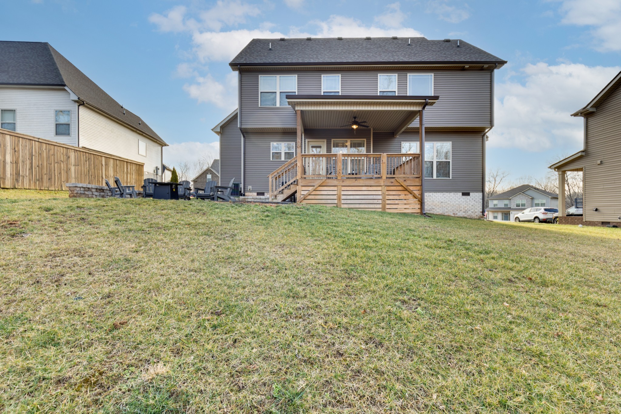 225 Penelope Ln