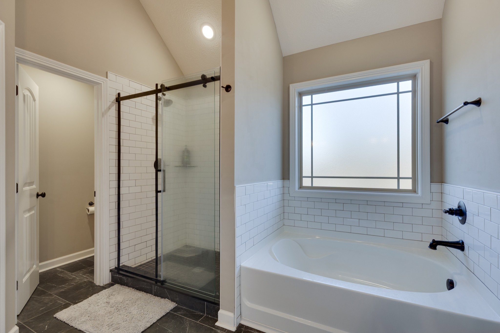 225 Penelope Ln