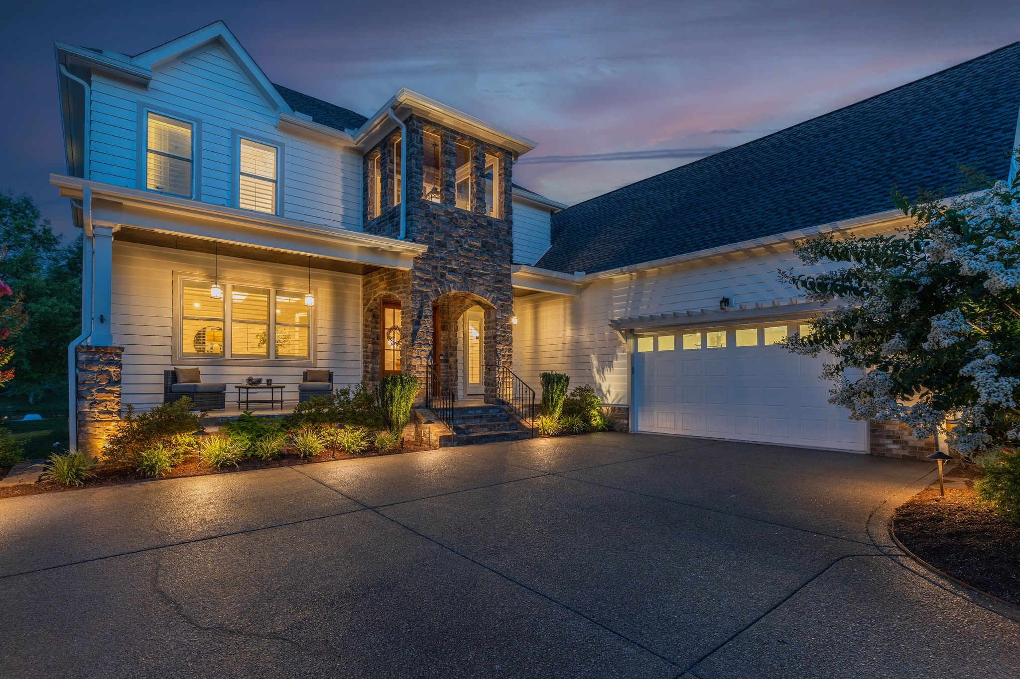 701 Springlake Dr
