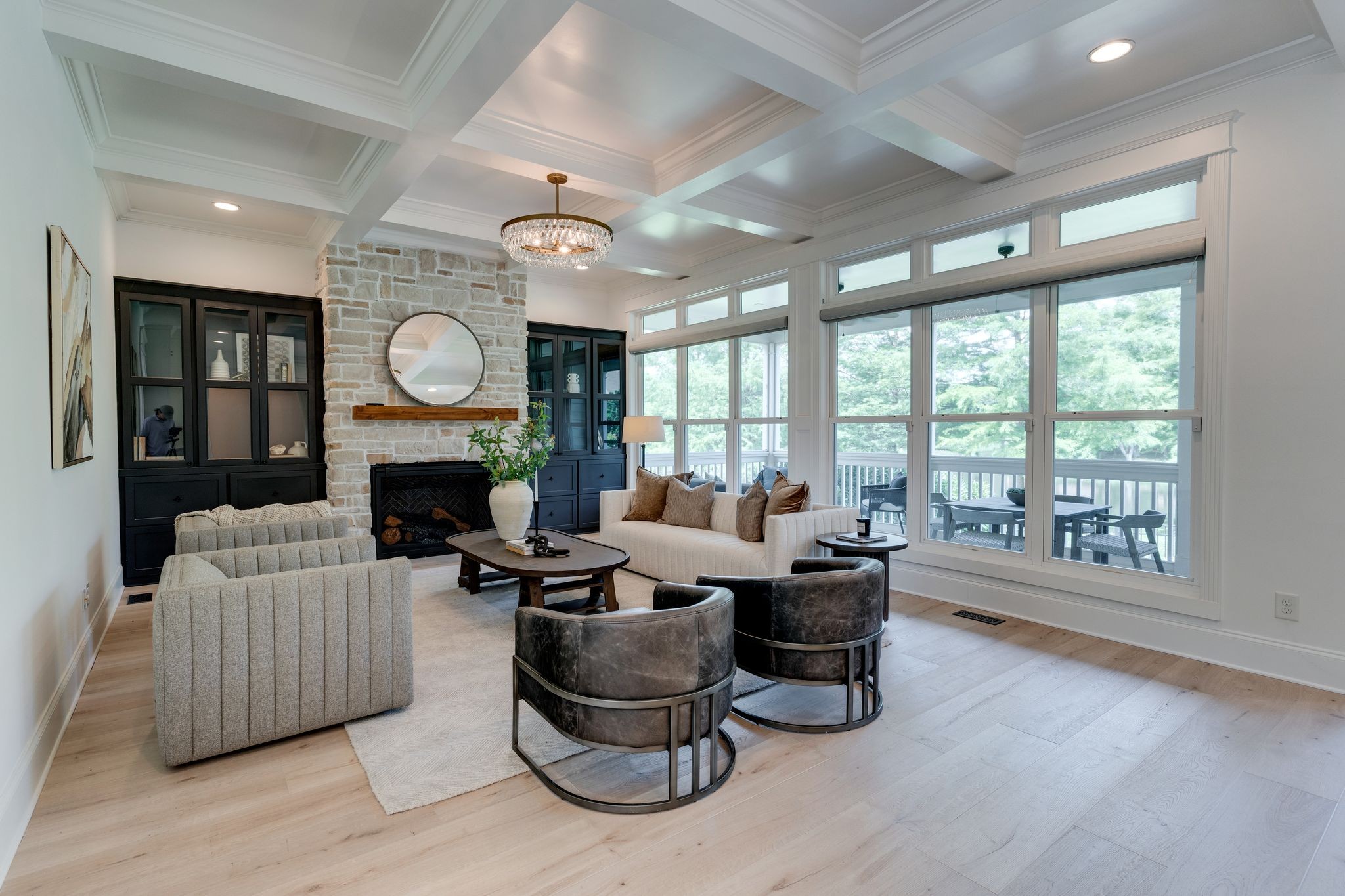 701 Springlake Dr