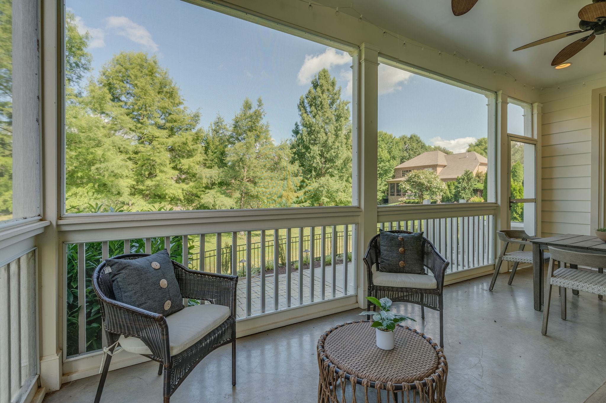 701 Springlake Dr