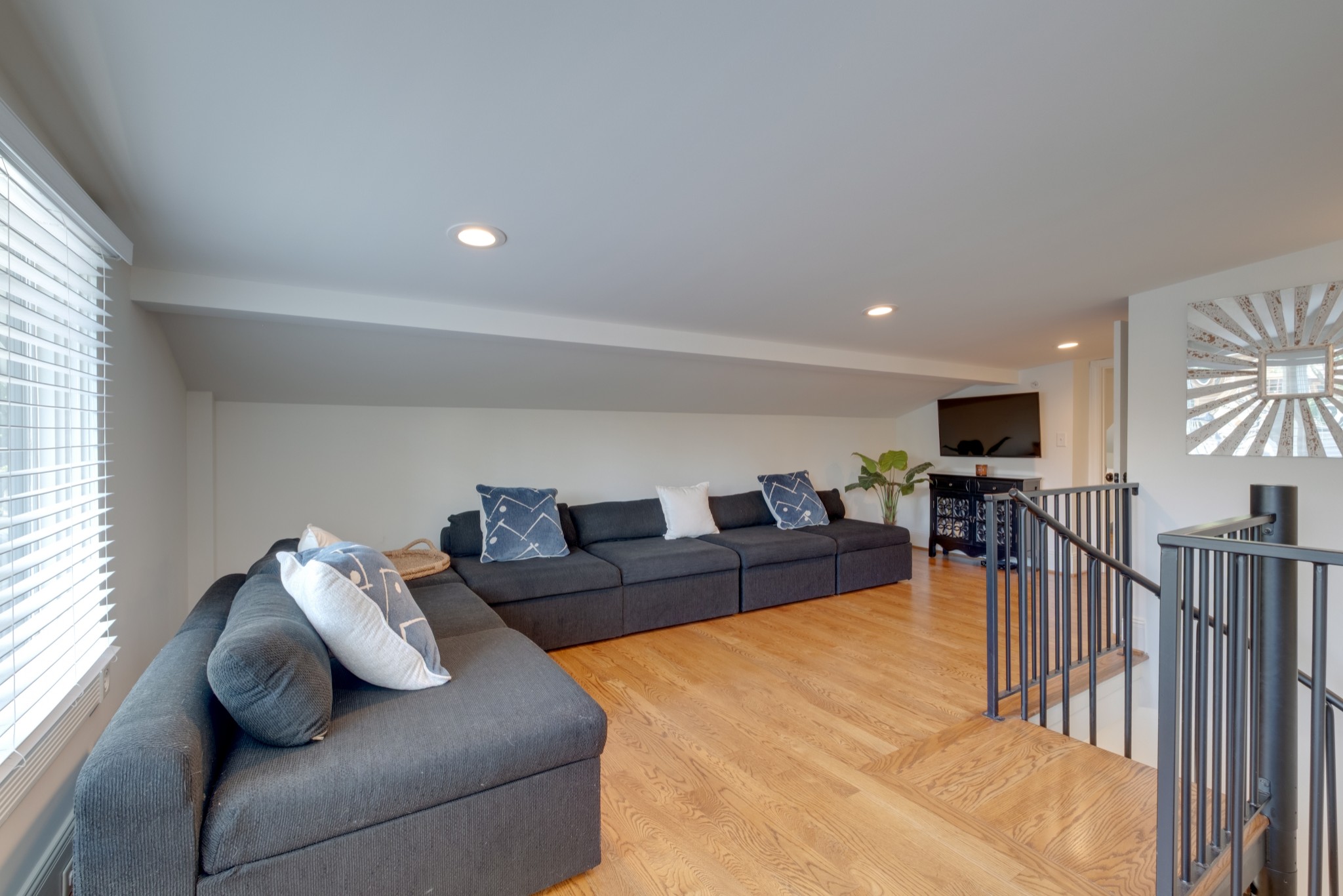 1707 Blair Blvd Unit: 202
