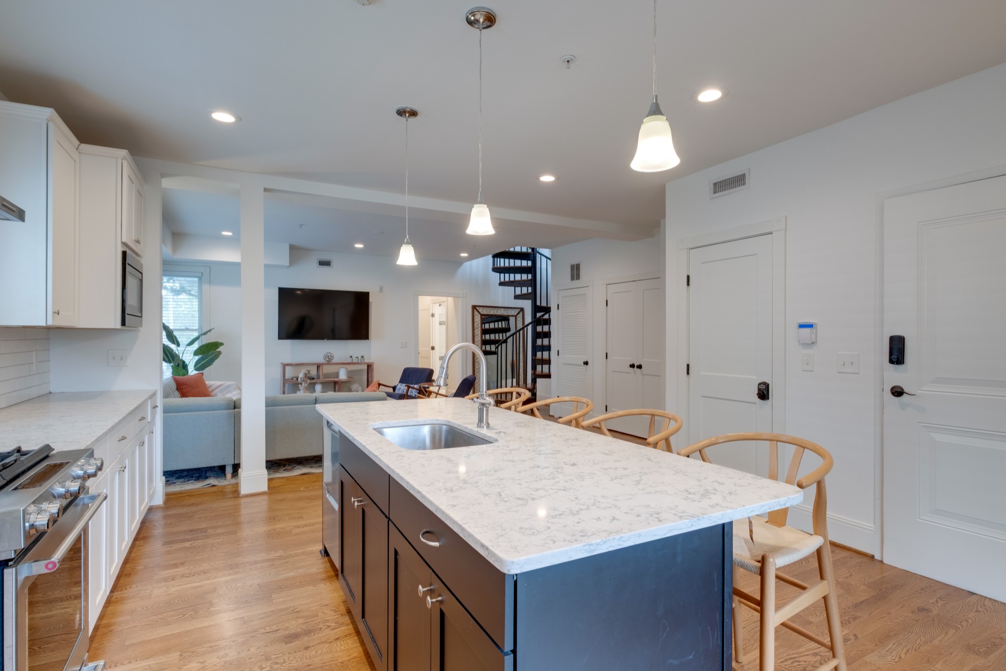 1707 Blair Blvd Unit: 202