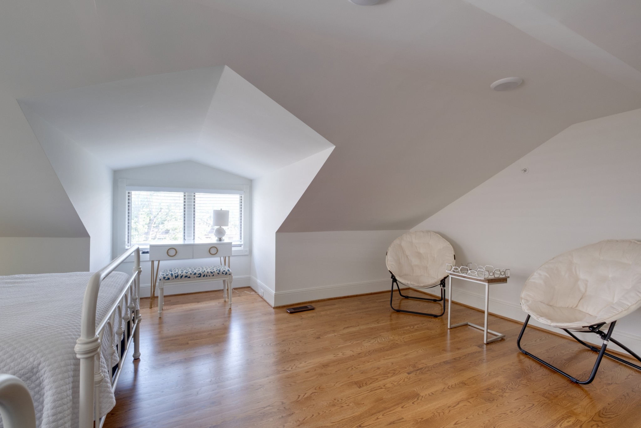 1707 Blair Blvd Unit: 202