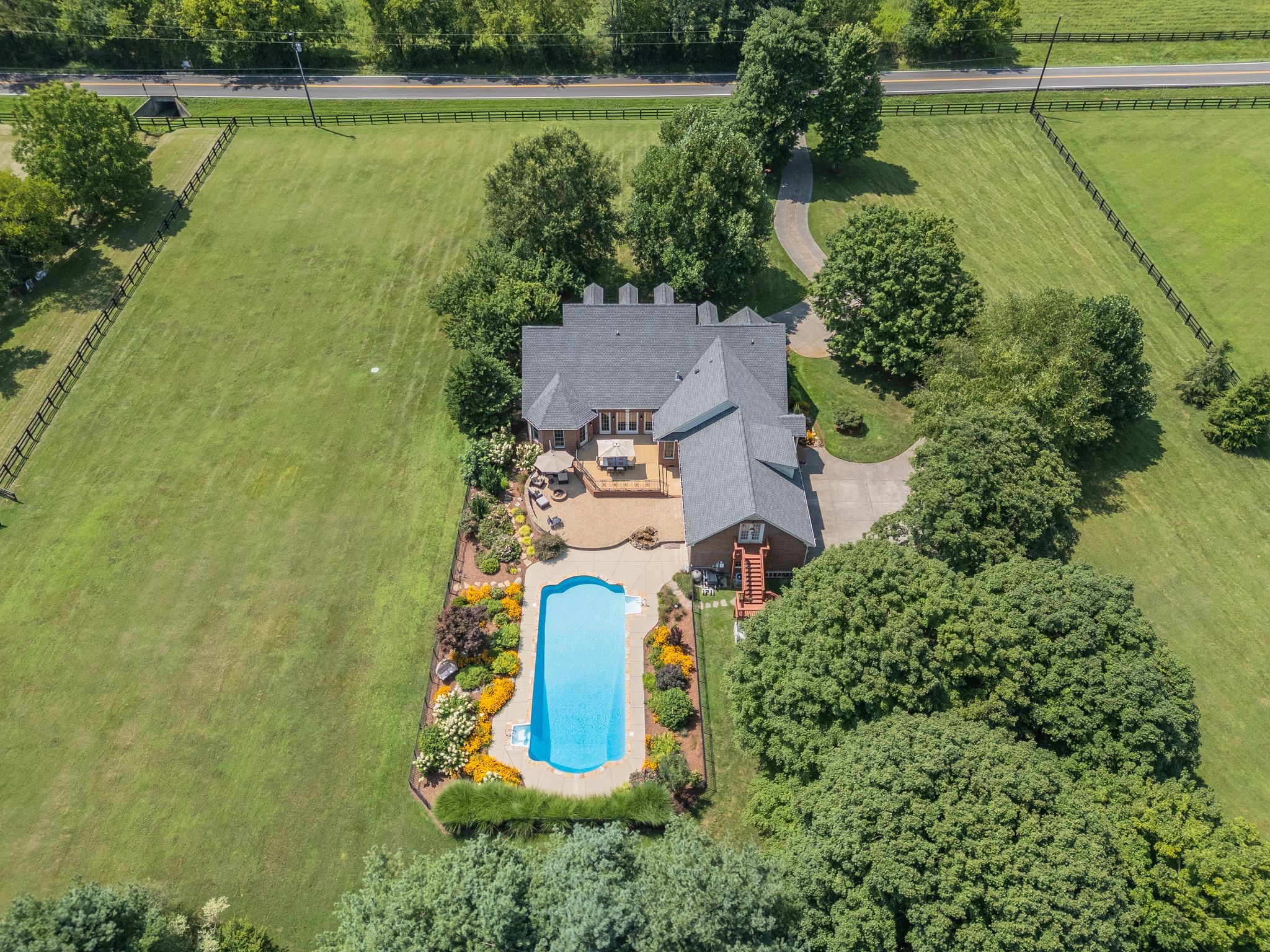 1924 Evergreen Rd