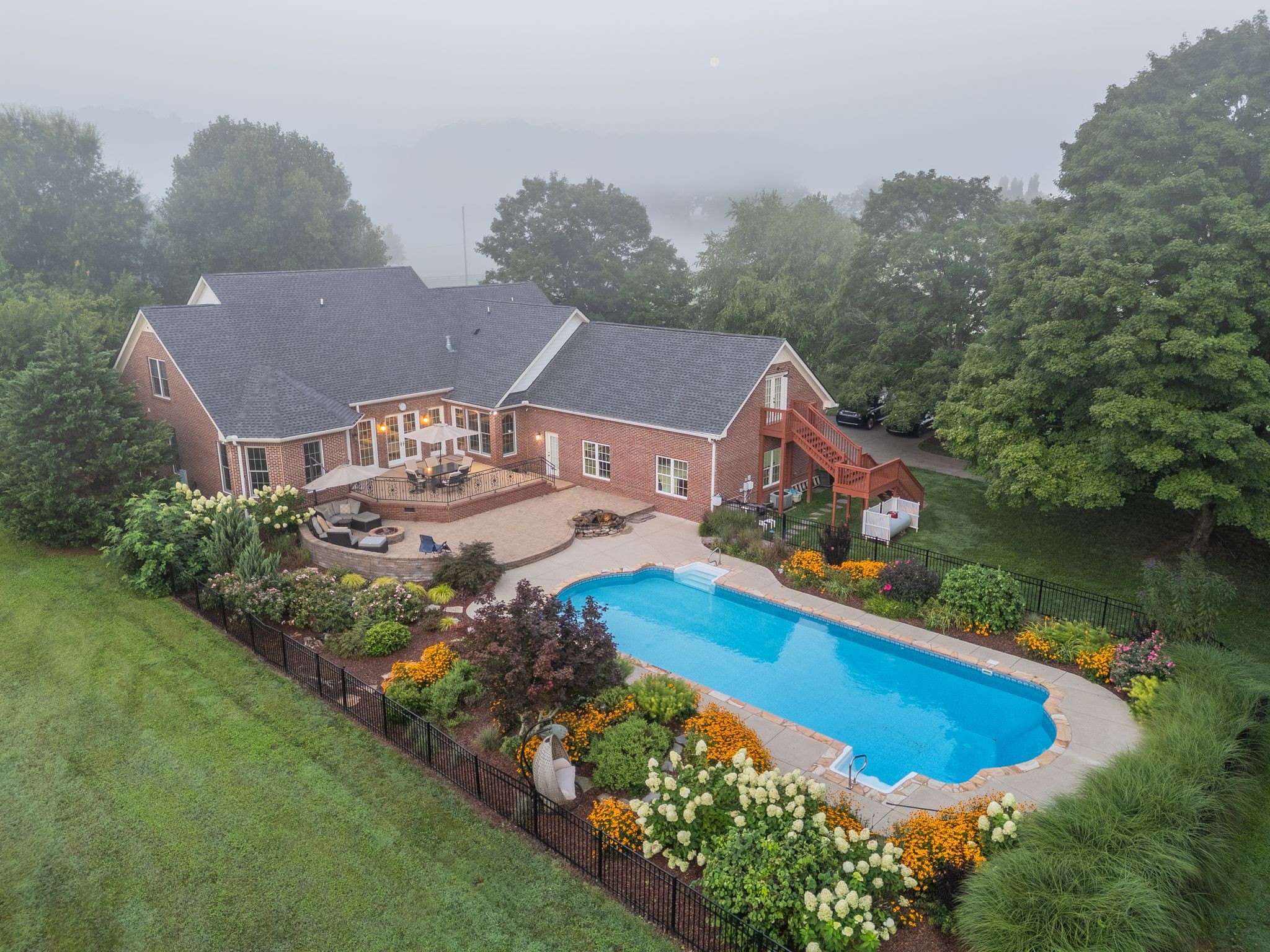 1924 Evergreen Rd