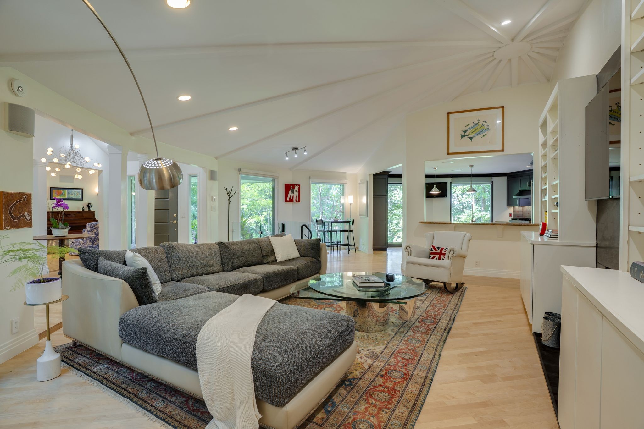 5856 Beauregard Dr