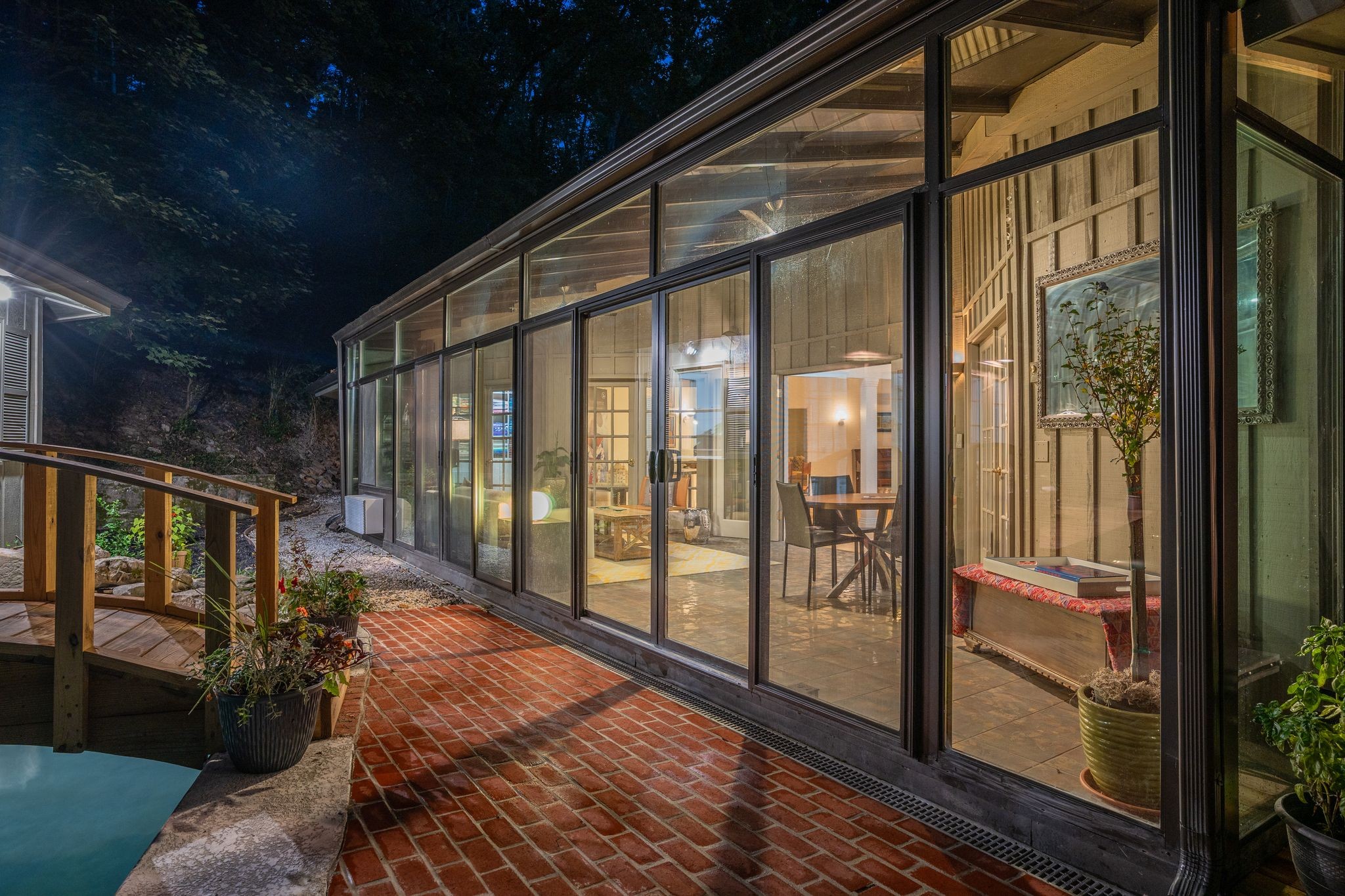 5856 Beauregard Dr