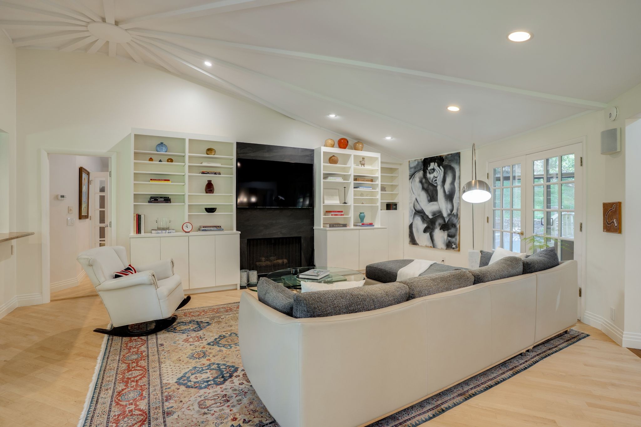 5856 Beauregard Dr