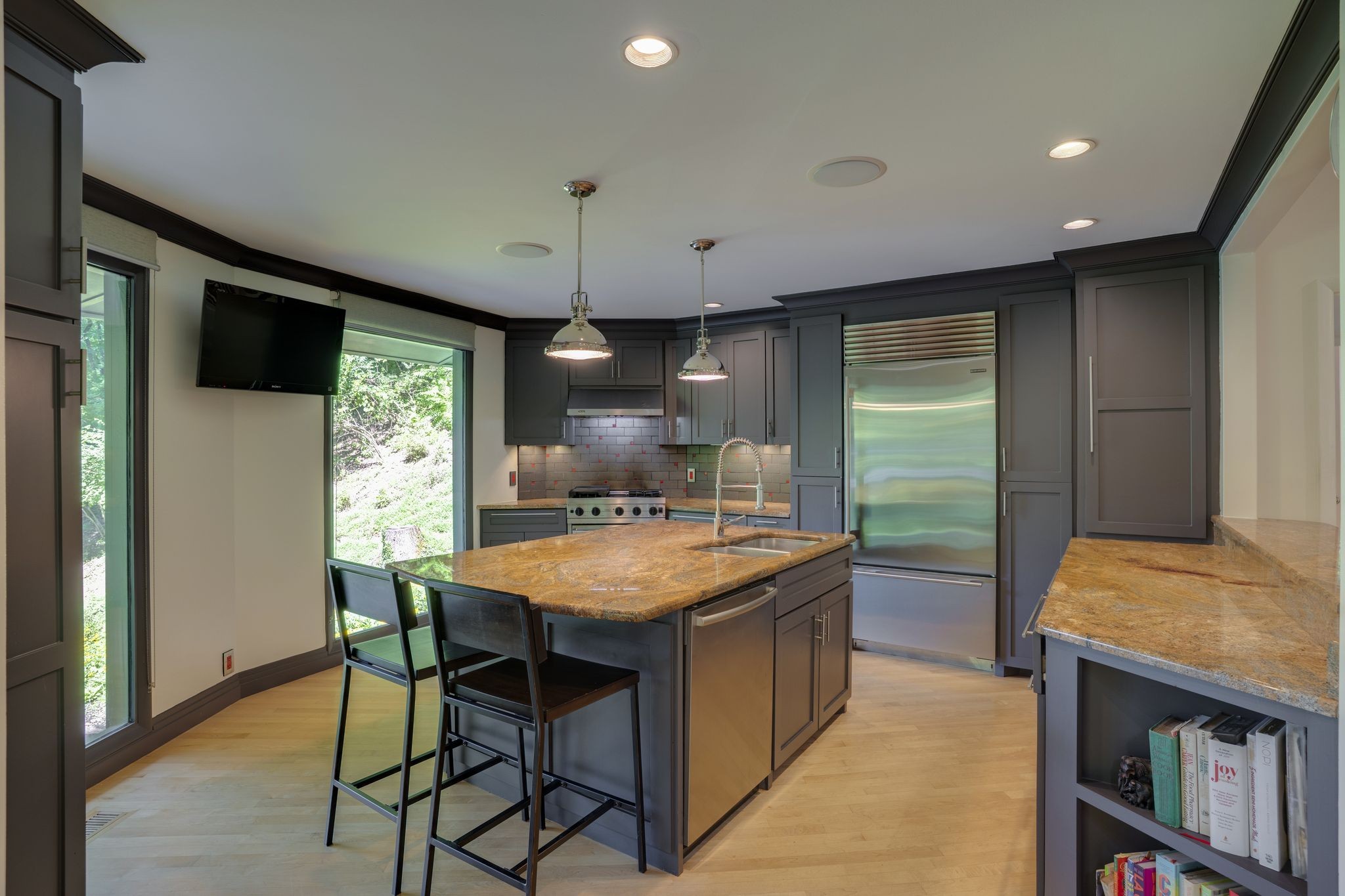 5856 Beauregard Dr