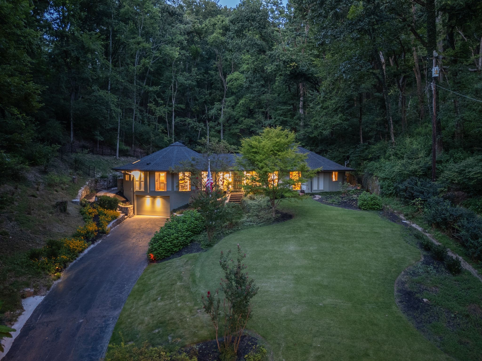 5856 Beauregard Dr