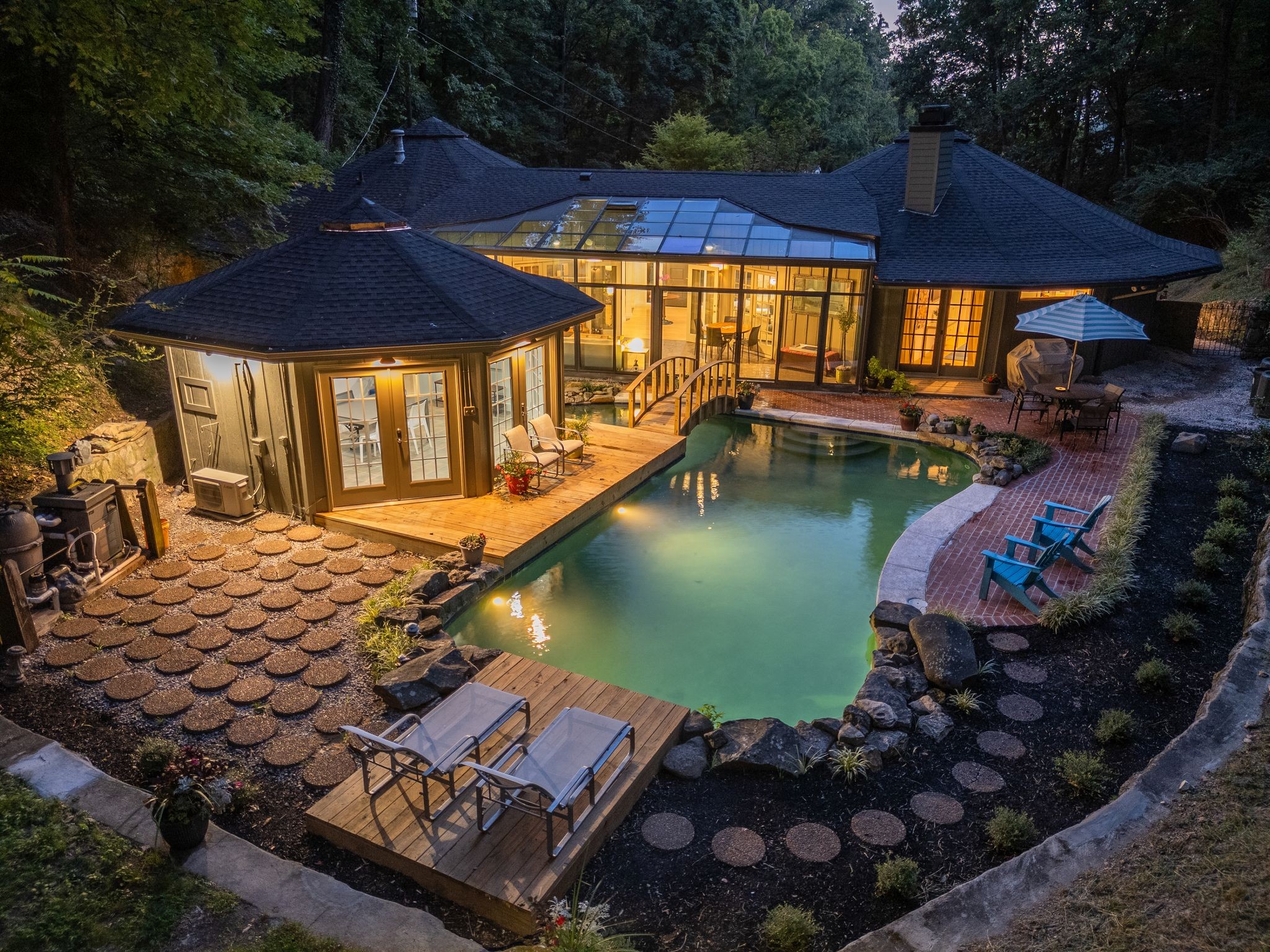 5856 Beauregard Dr