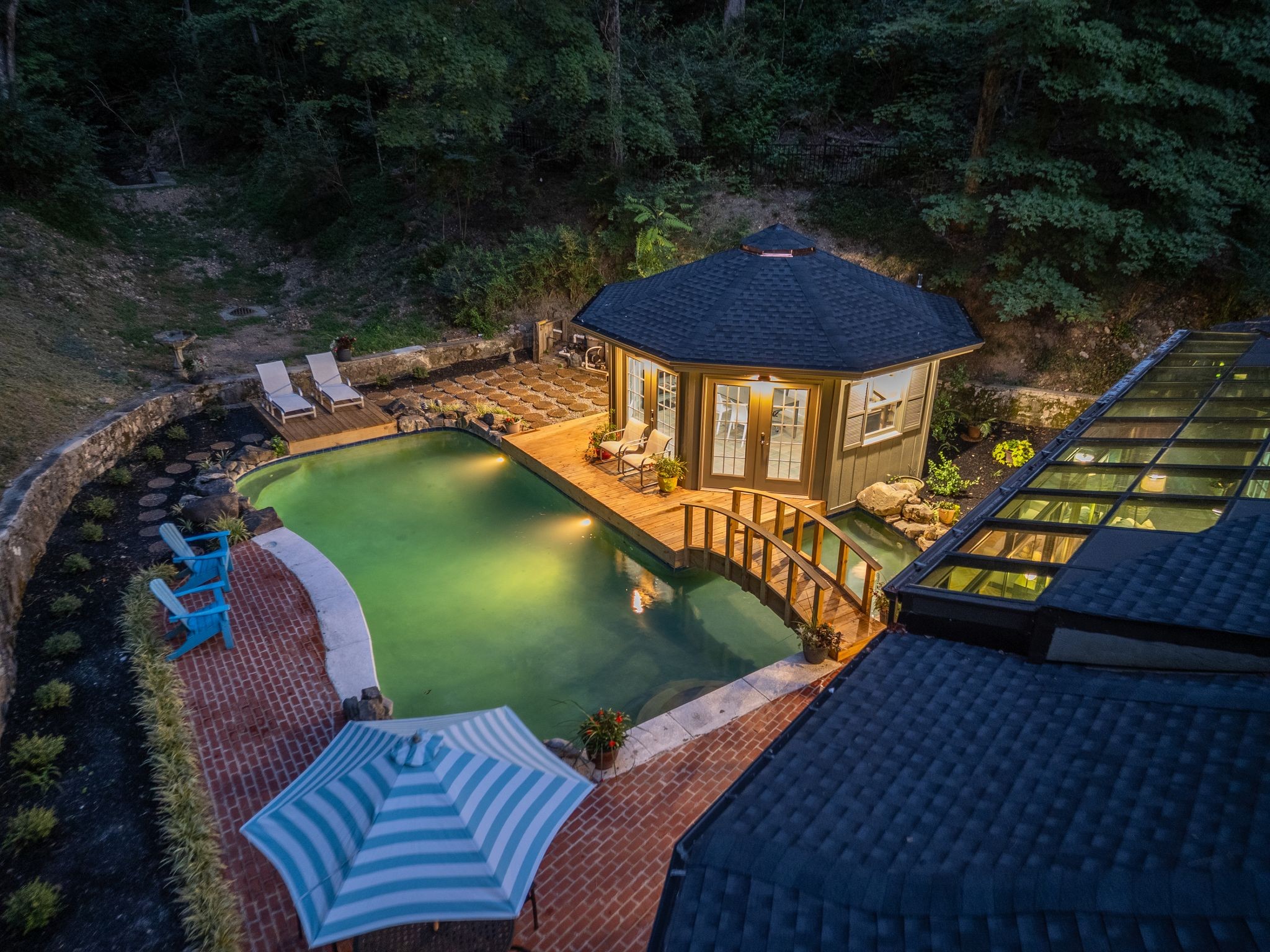 5856 Beauregard Dr