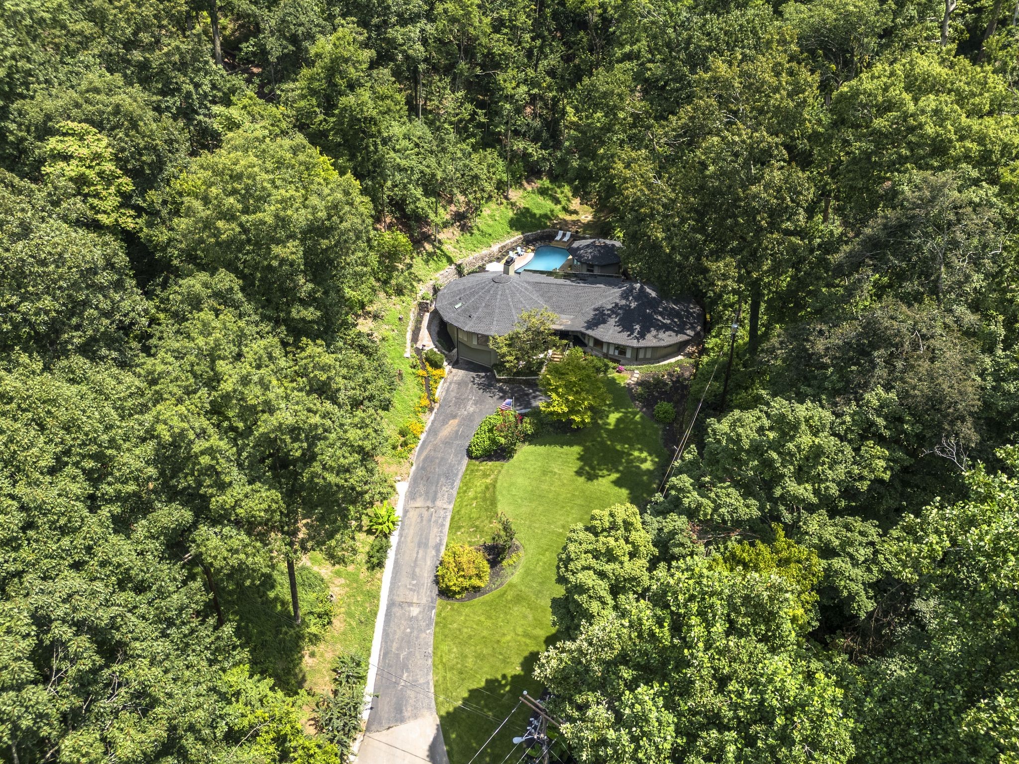 5856 Beauregard Dr