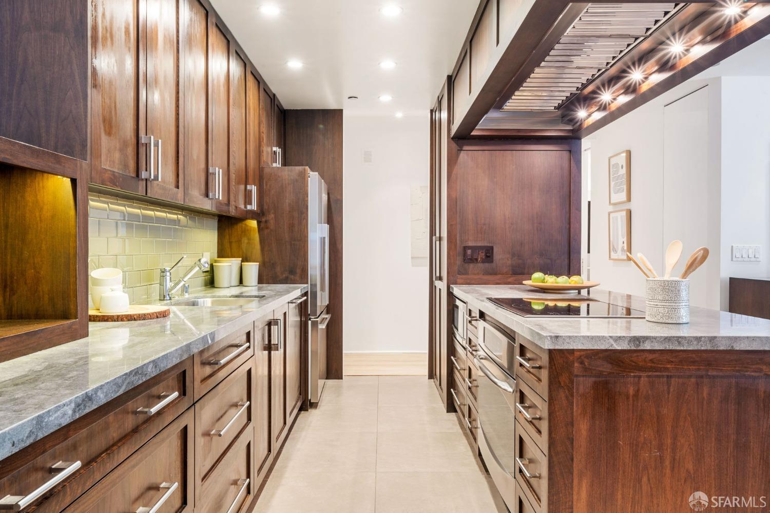 101 Lombard Street Unit: 116E