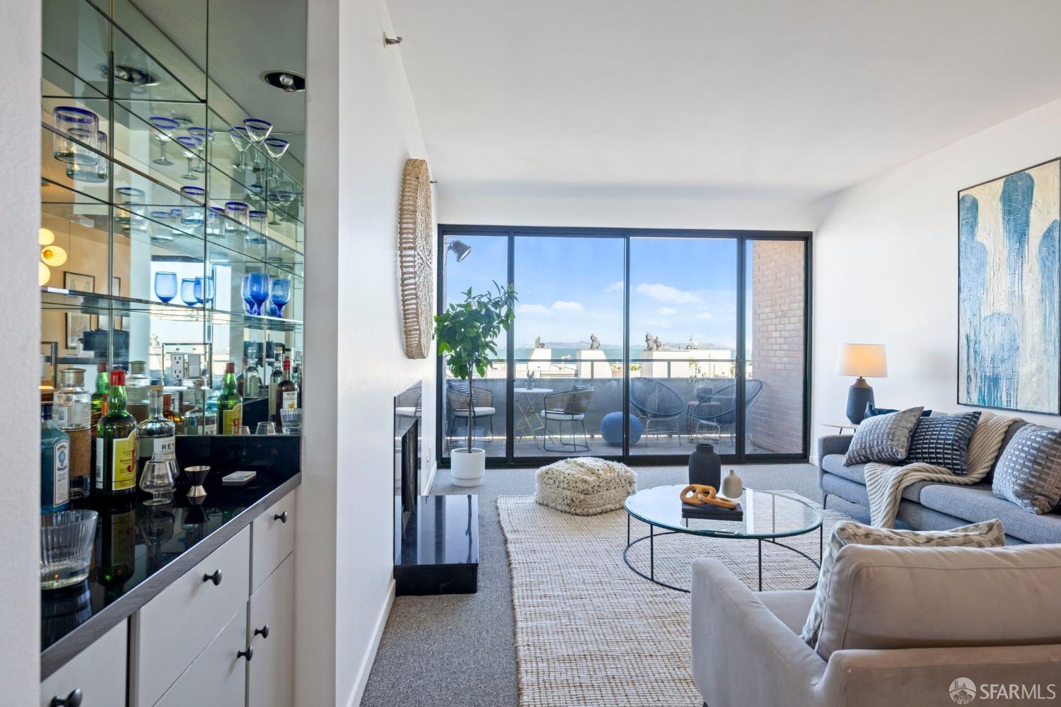 101 Lombard Street # 803W