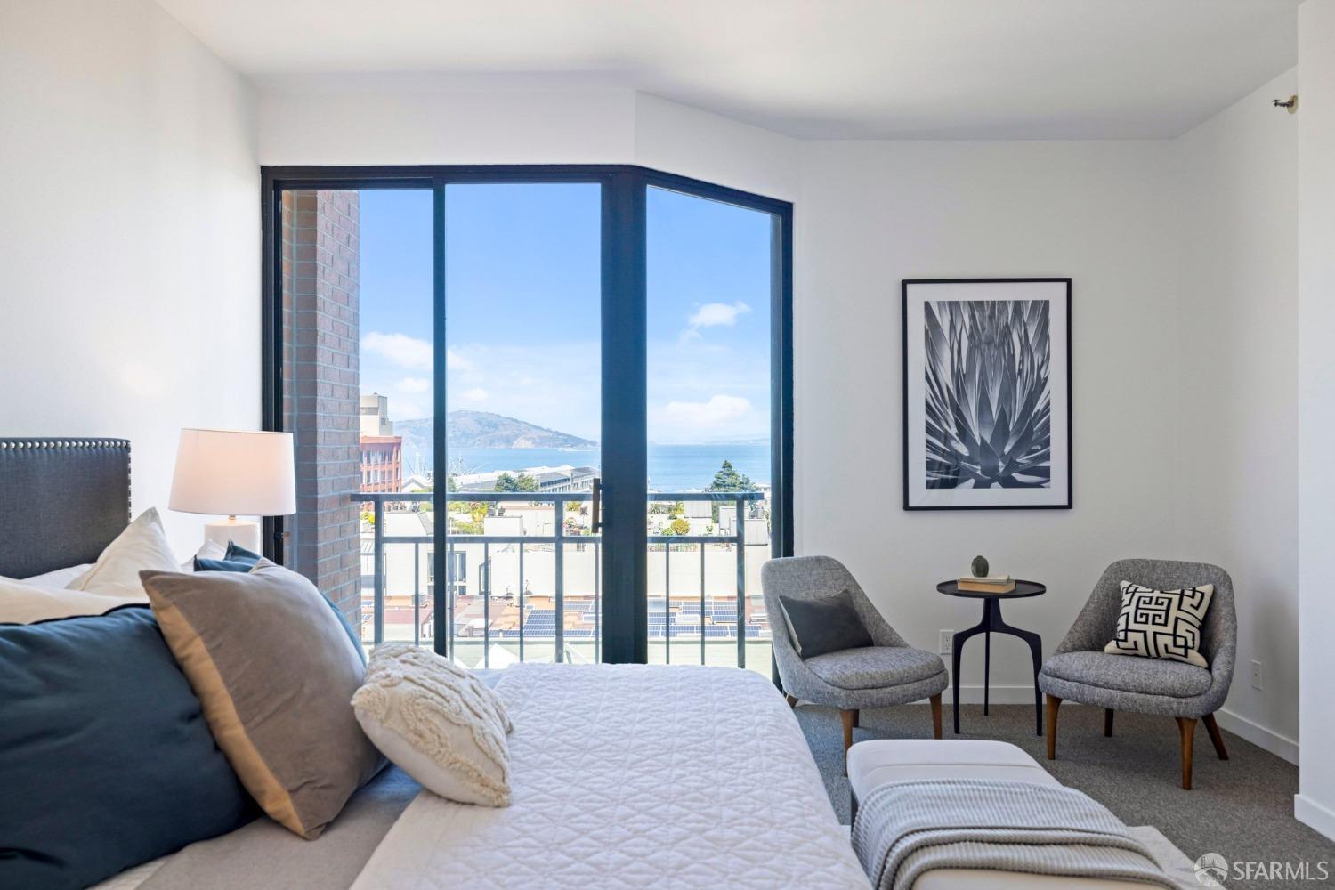 101 Lombard Street # 803W