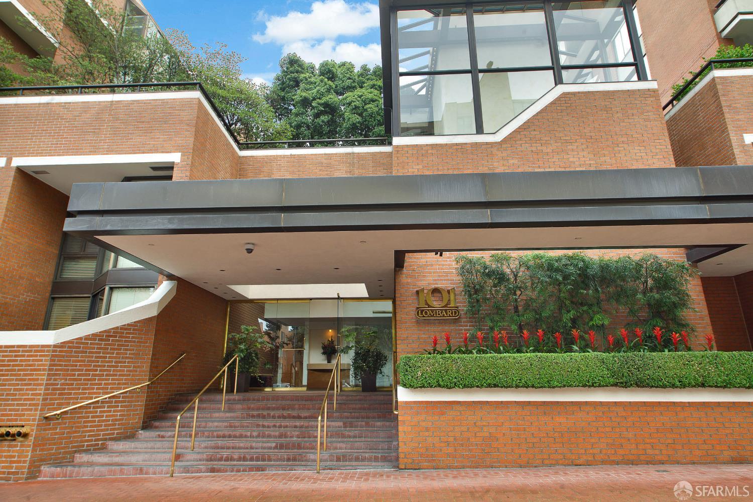101 Lombard Street # 28