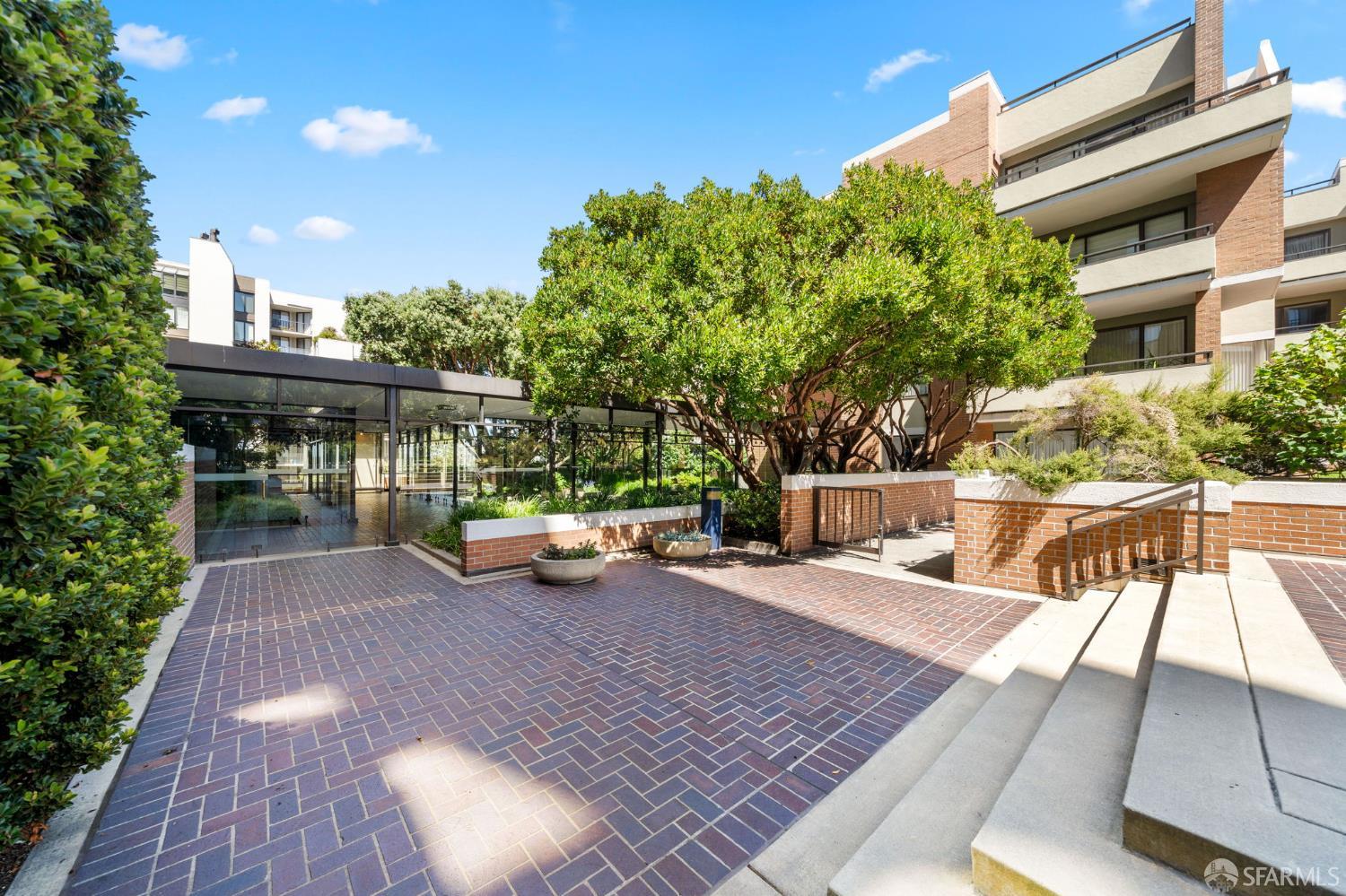 101 Lombard Street # 11