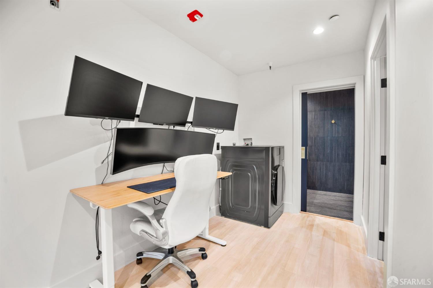 101 Lombard Street # 11