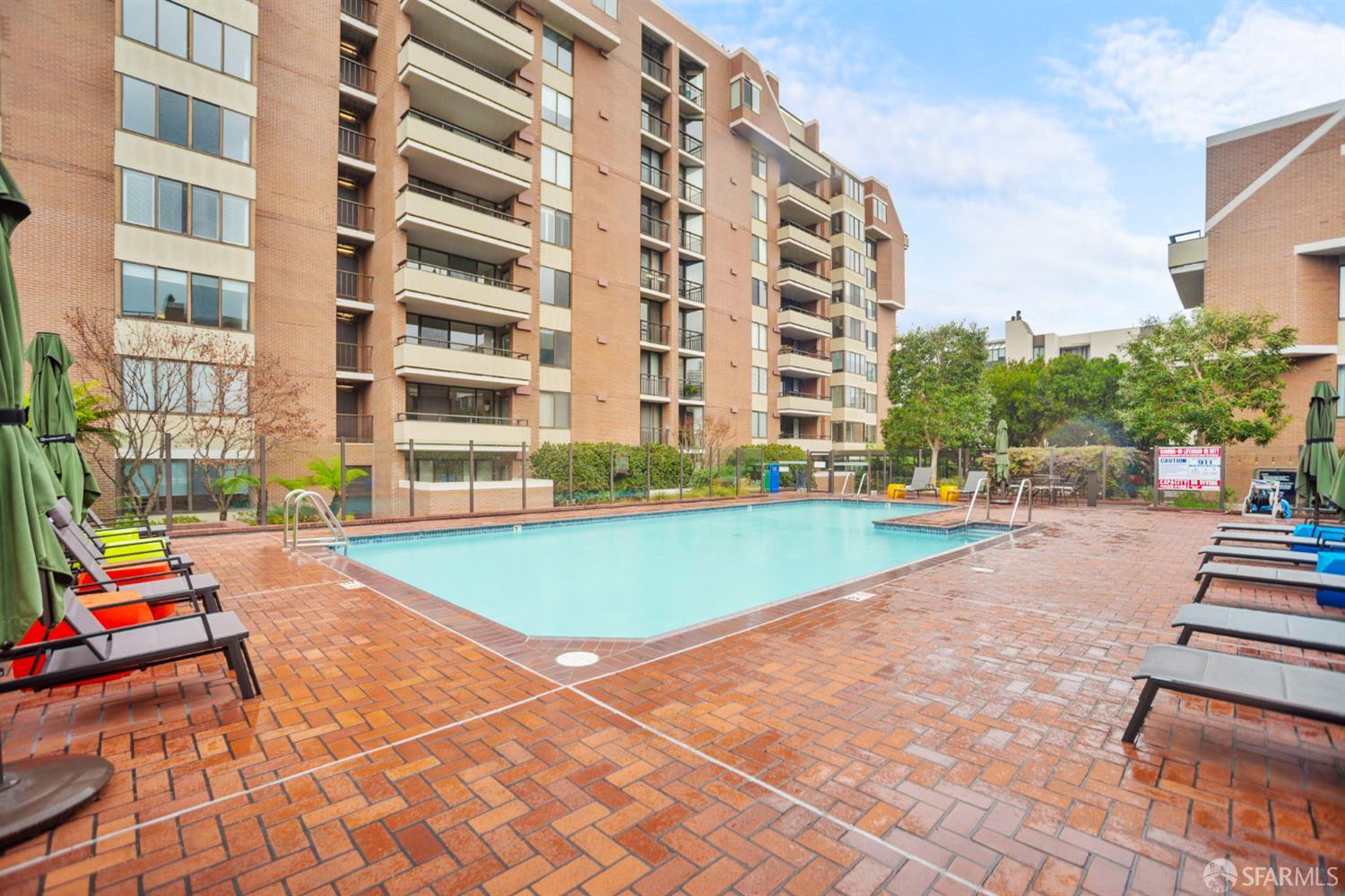 101 Lombard Street # 11