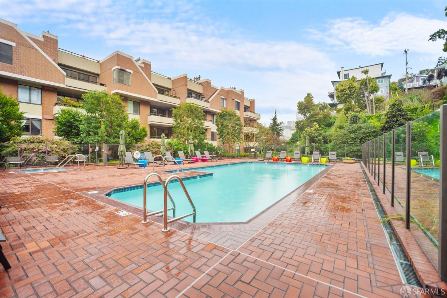 101 Lombard Street # 11