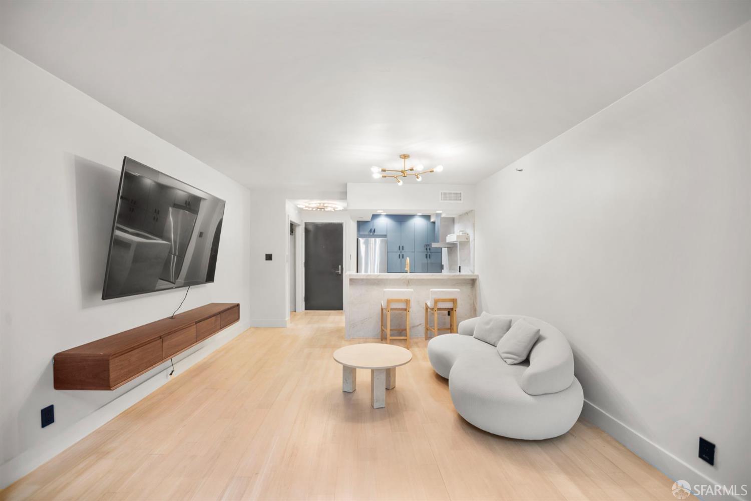 101 Lombard Street # 11