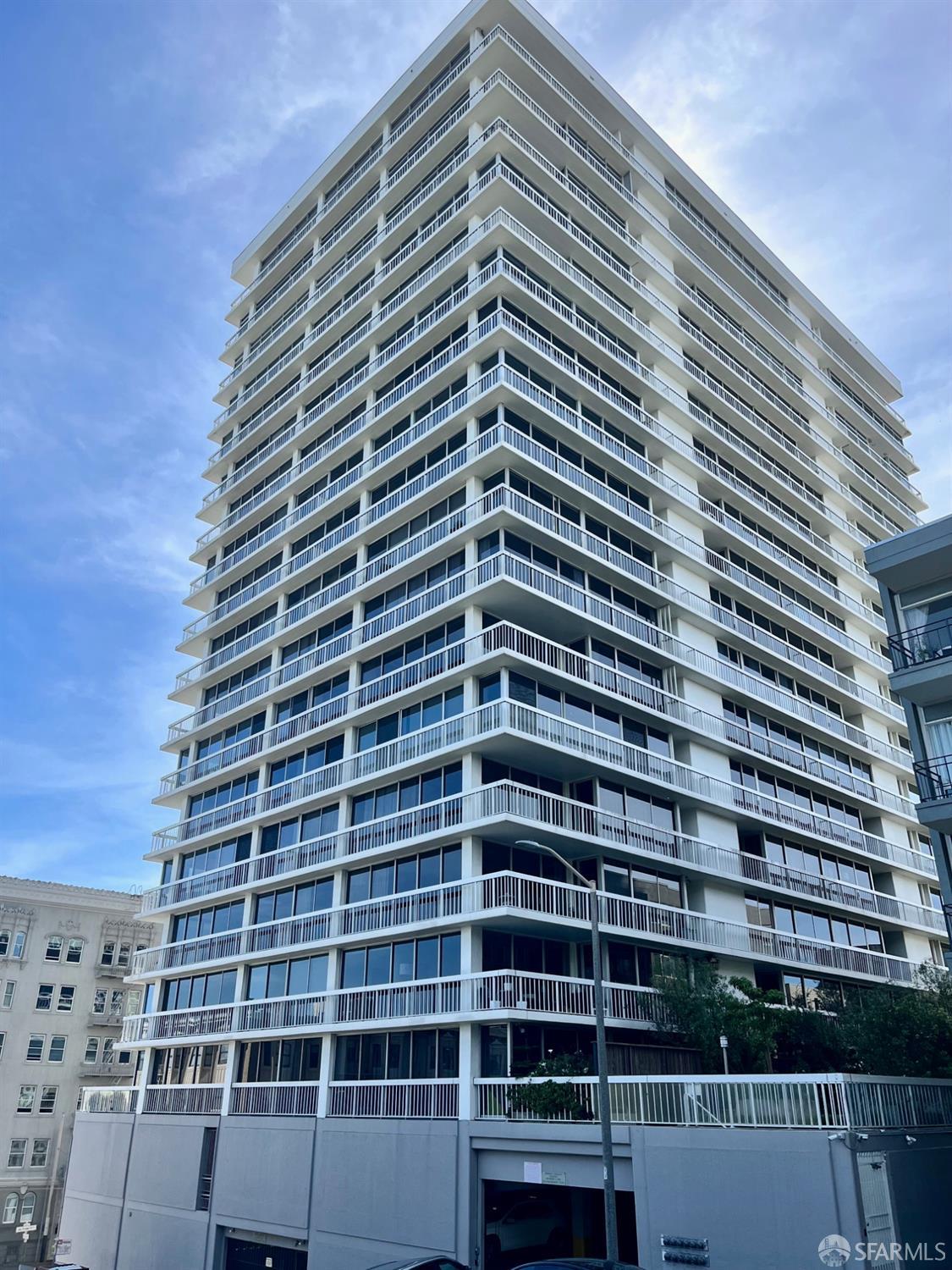 2200 Sacramento Street # 403