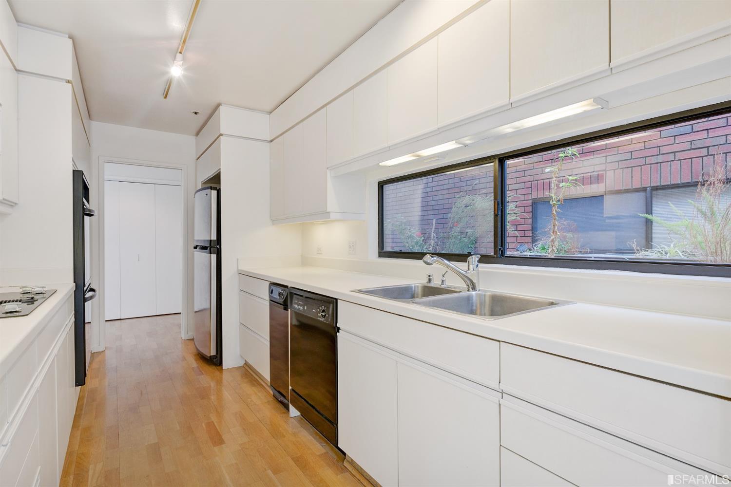 170 Pacific Avenue # 35