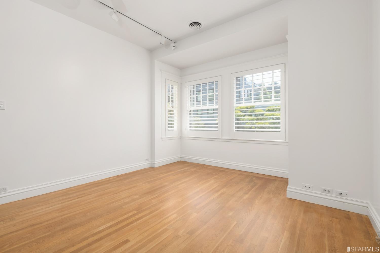 2666 Baker Street