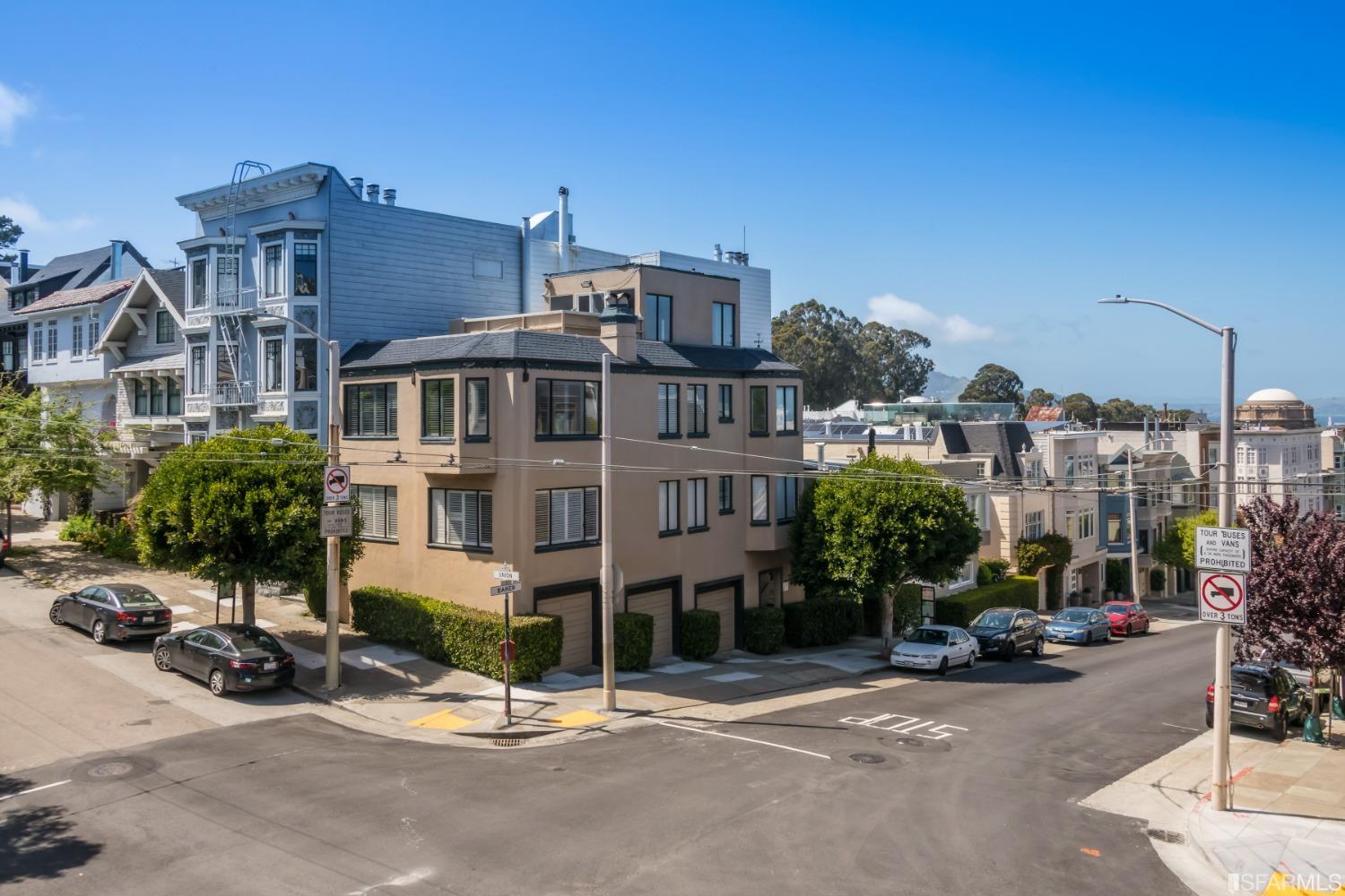 2666 Baker Street