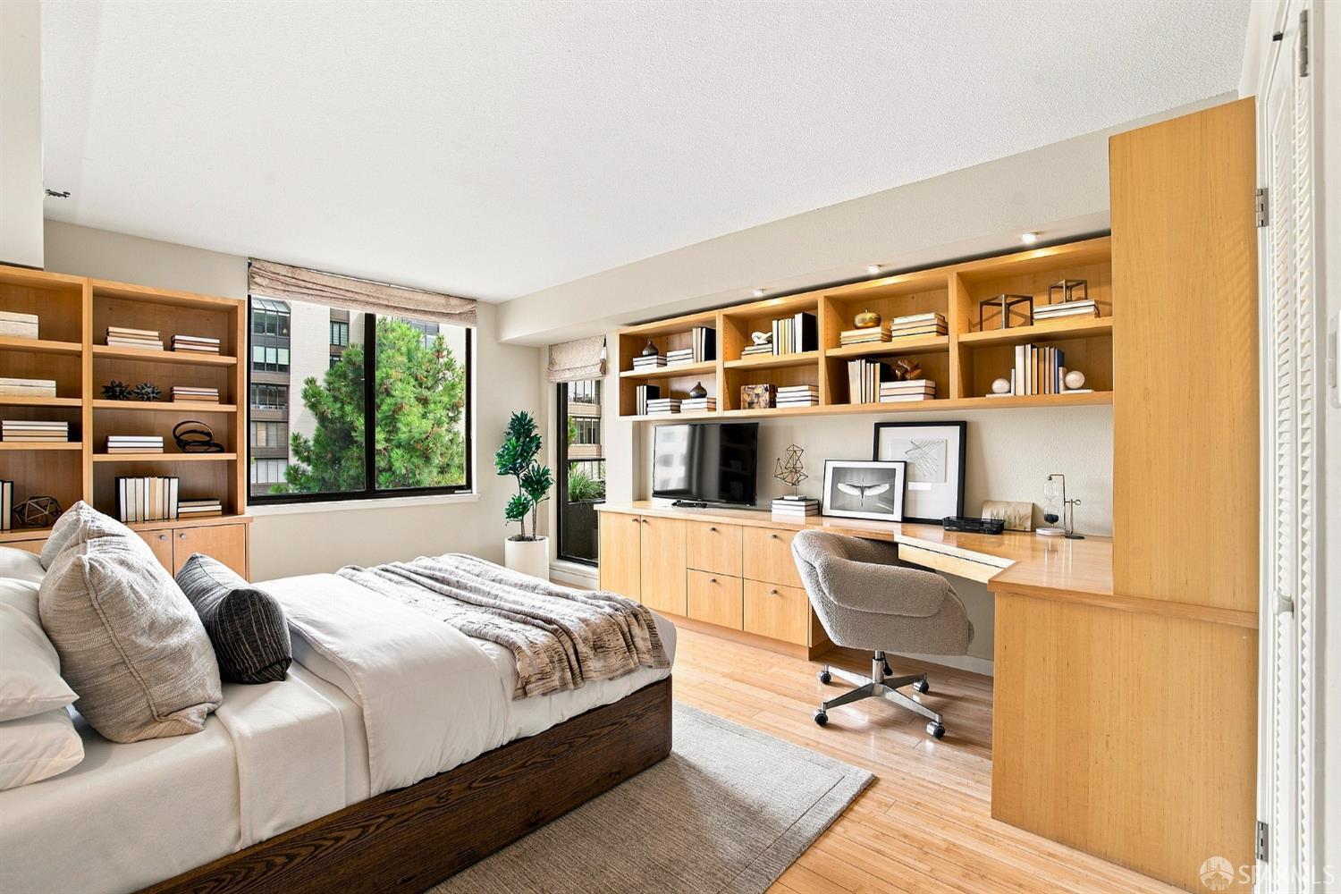101 Lombard Street # 303W