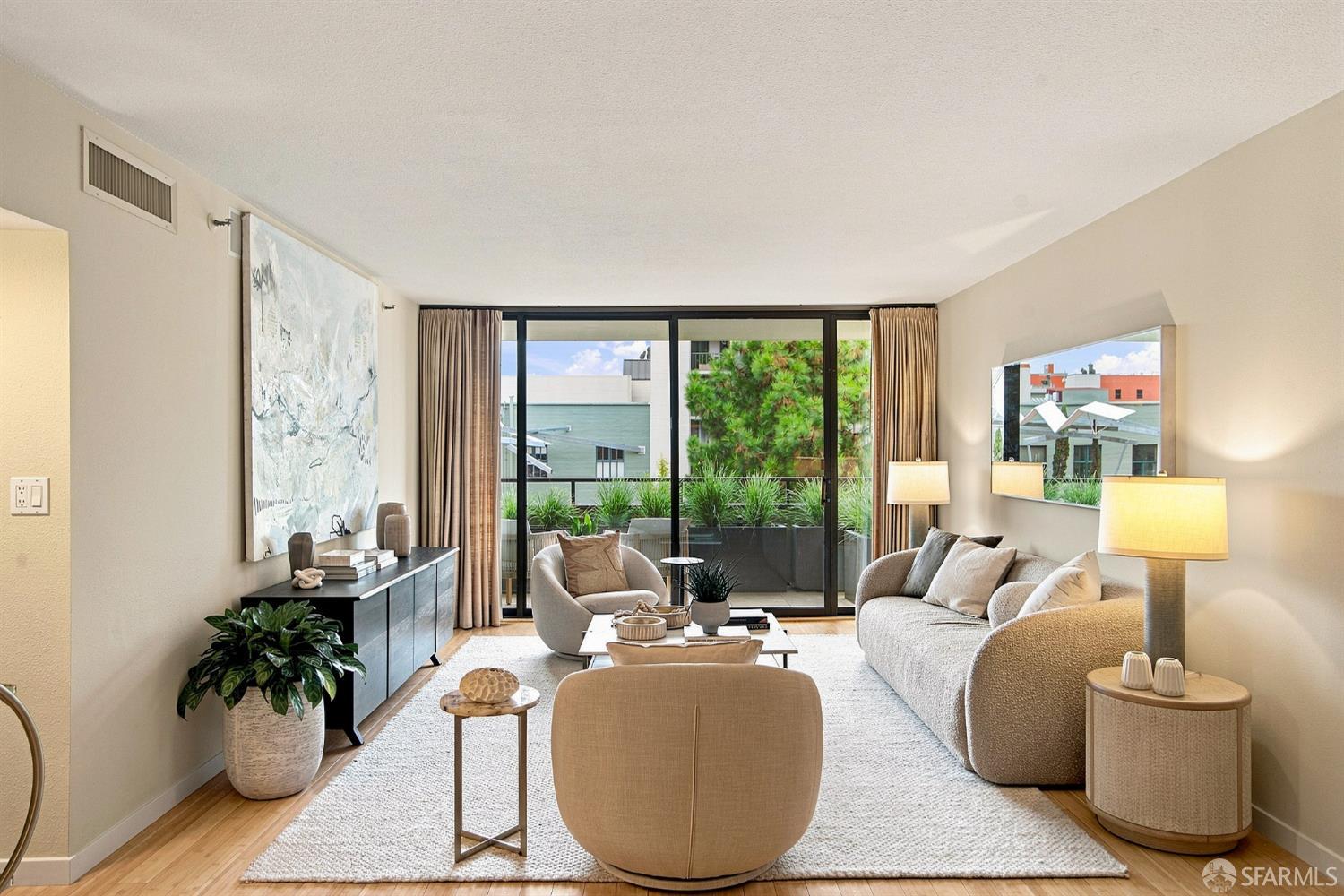 101 Lombard Street # 303W