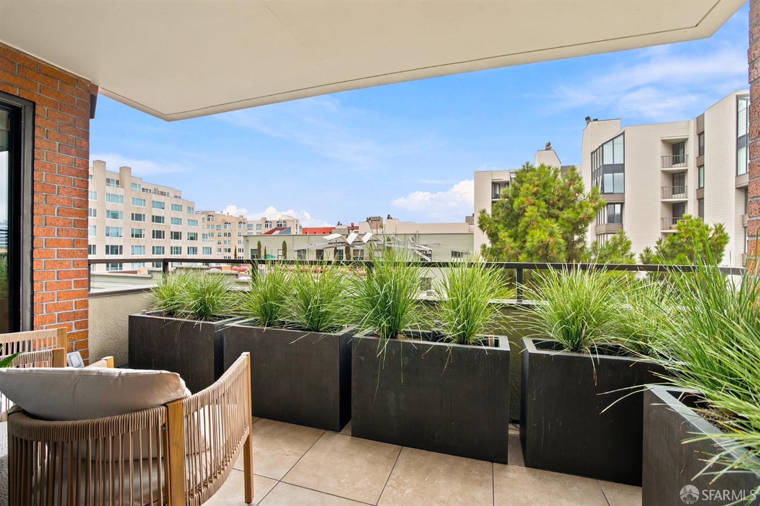 101 Lombard Street # 303W