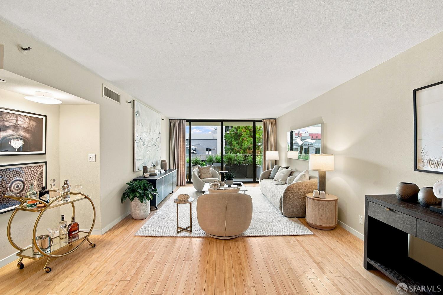 101 Lombard Street # 303W