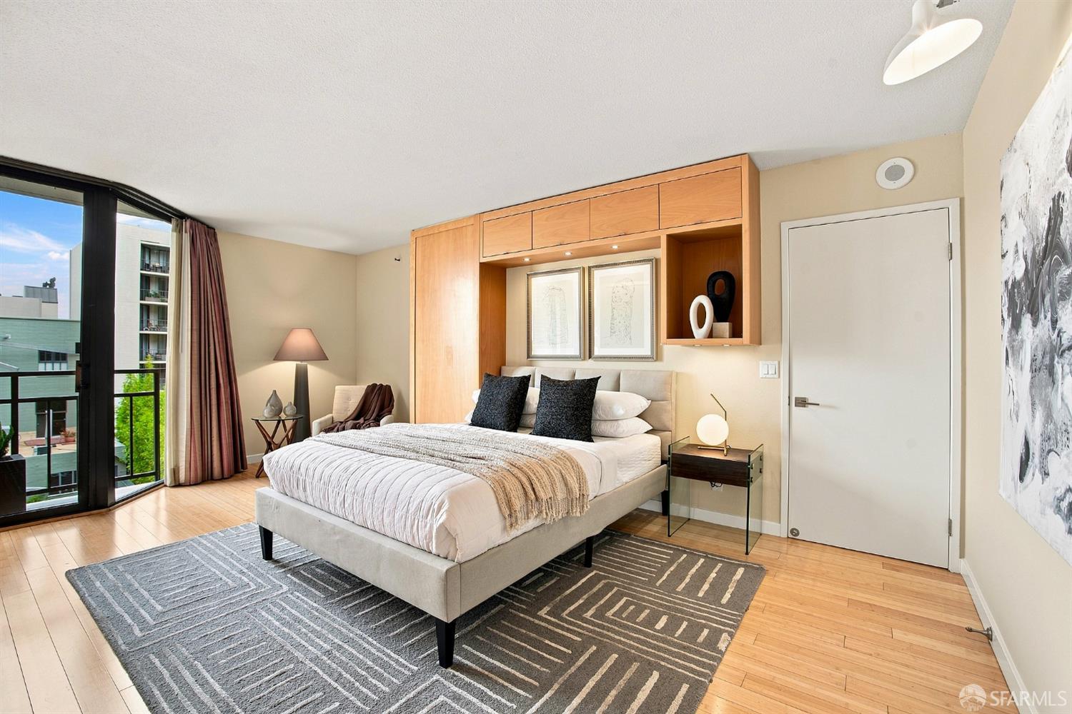 101 Lombard Street # 303W
