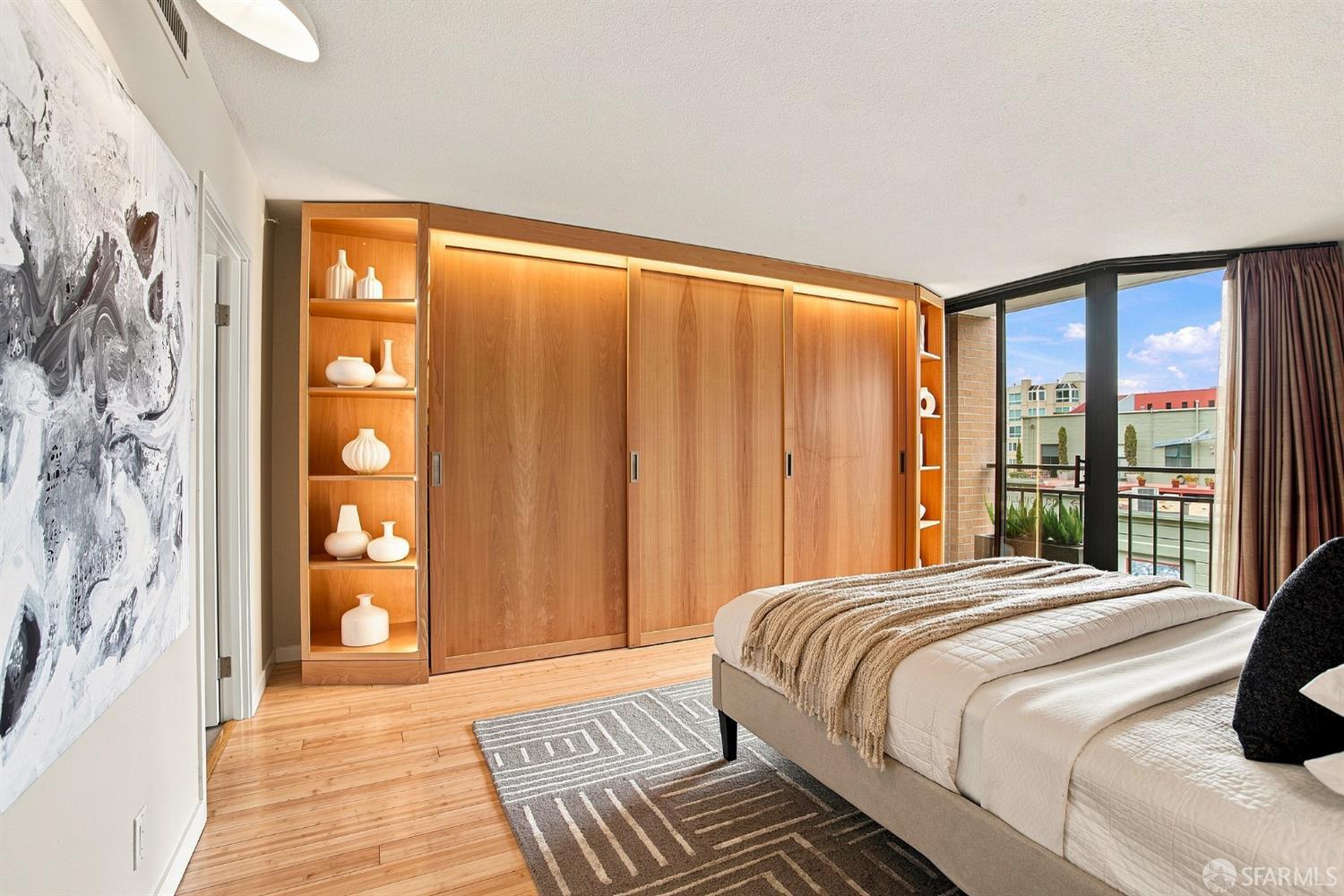 101 Lombard Street # 303W