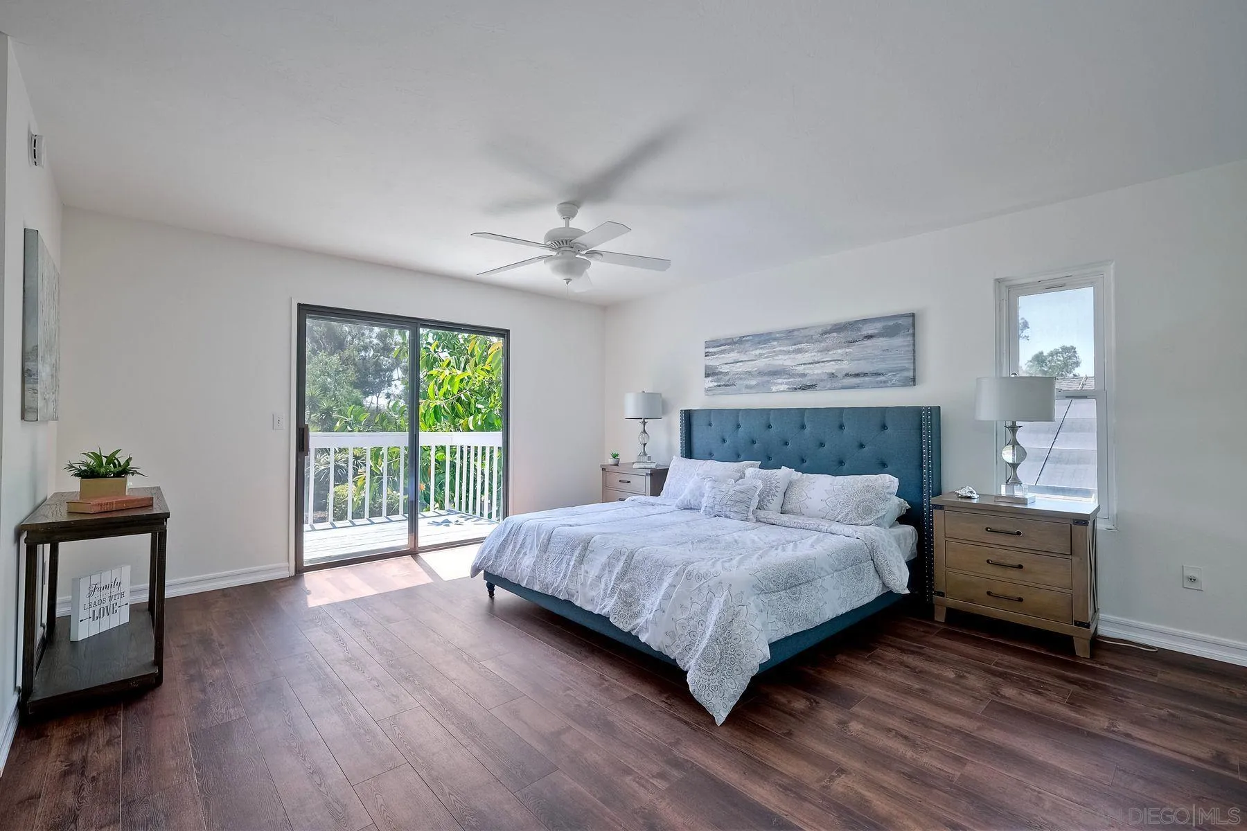 10220 Avenida Magnifica