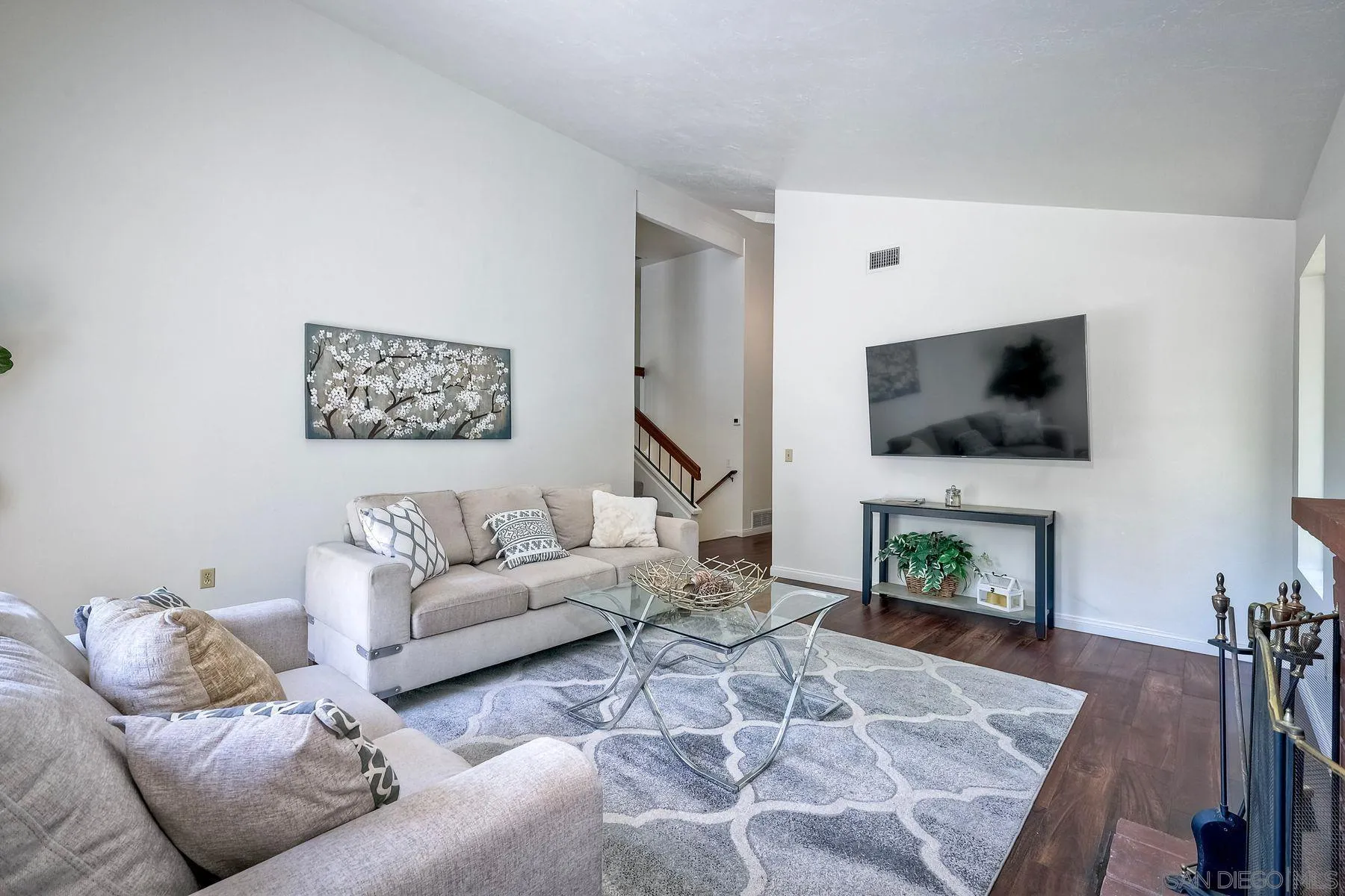 10220 Avenida Magnifica