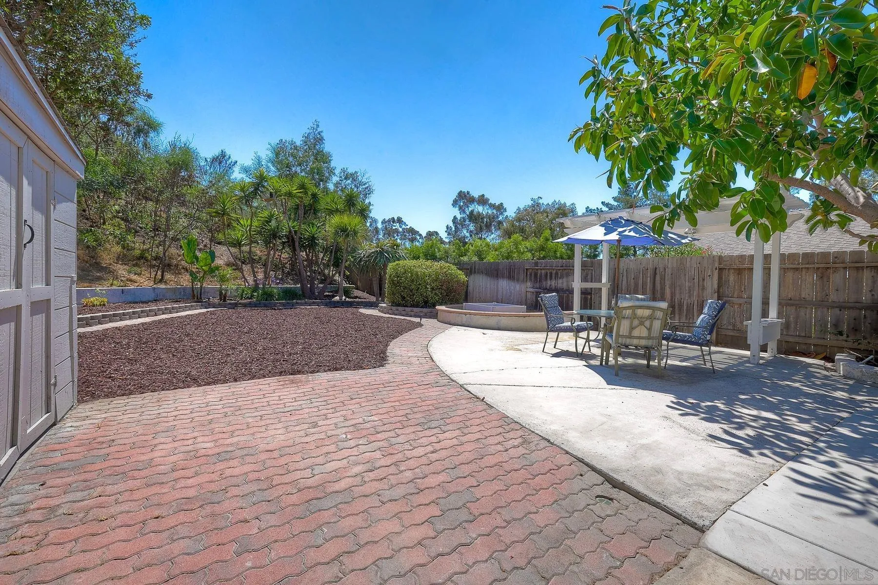 10220 Avenida Magnifica