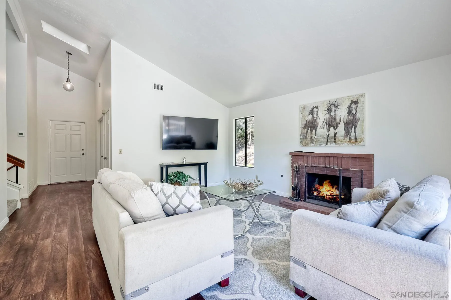 10220 Avenida Magnifica