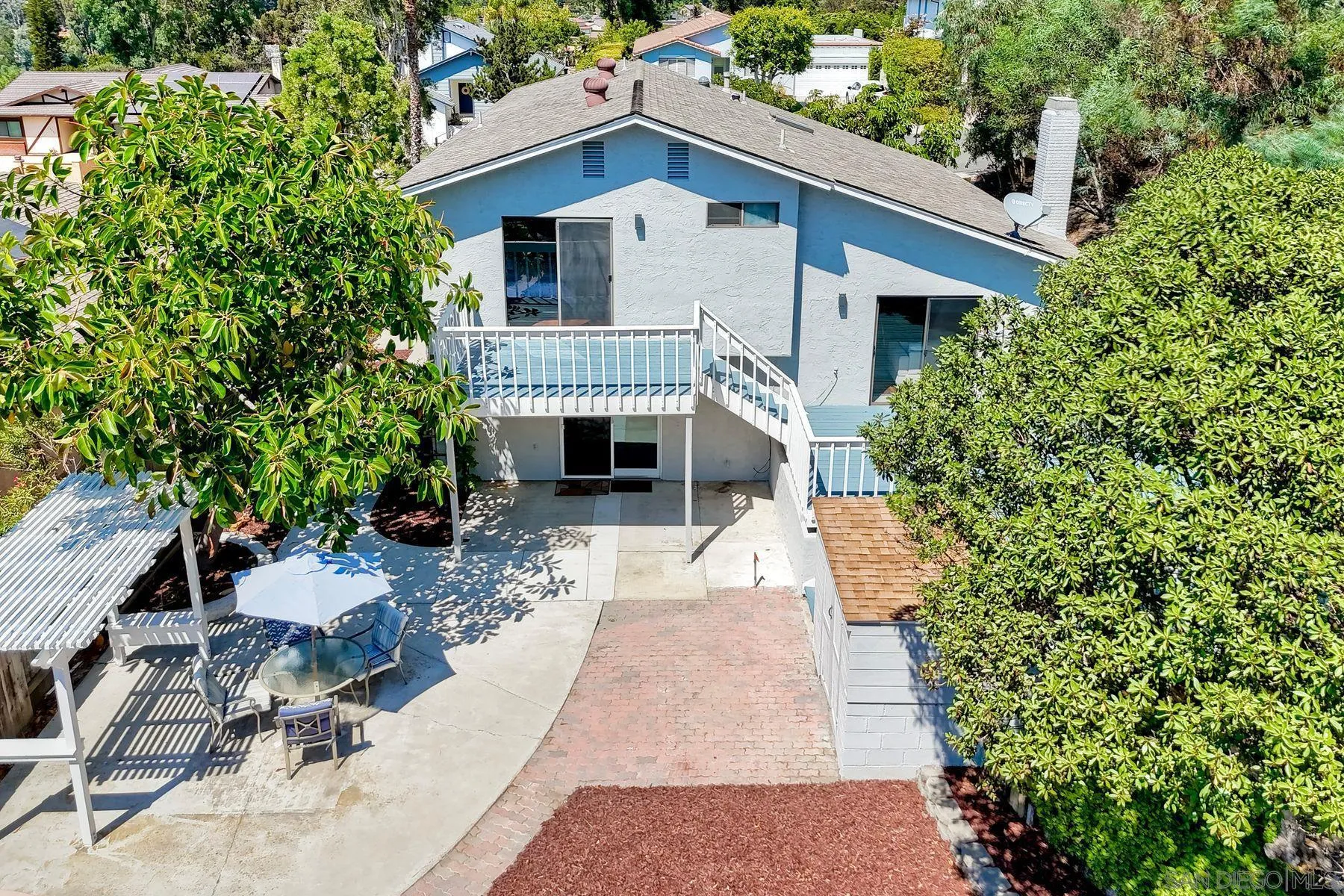 10220 Avenida Magnifica