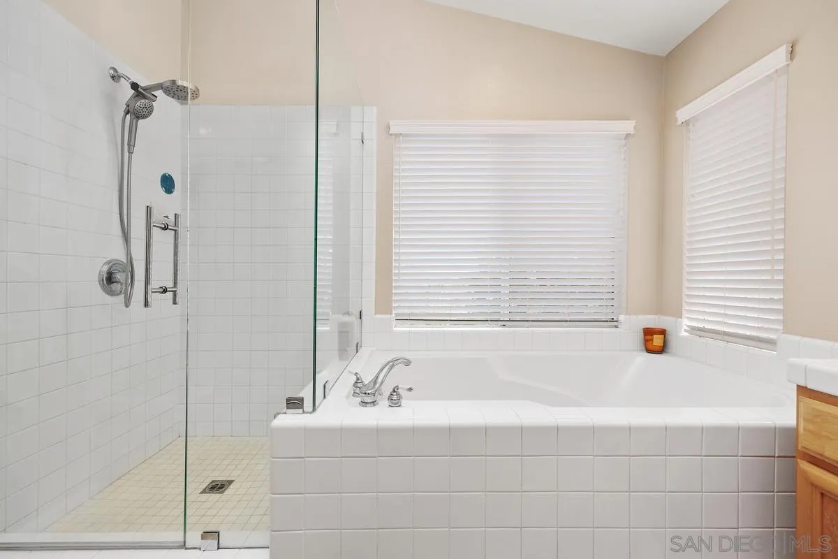 7829 Sitio Calmar