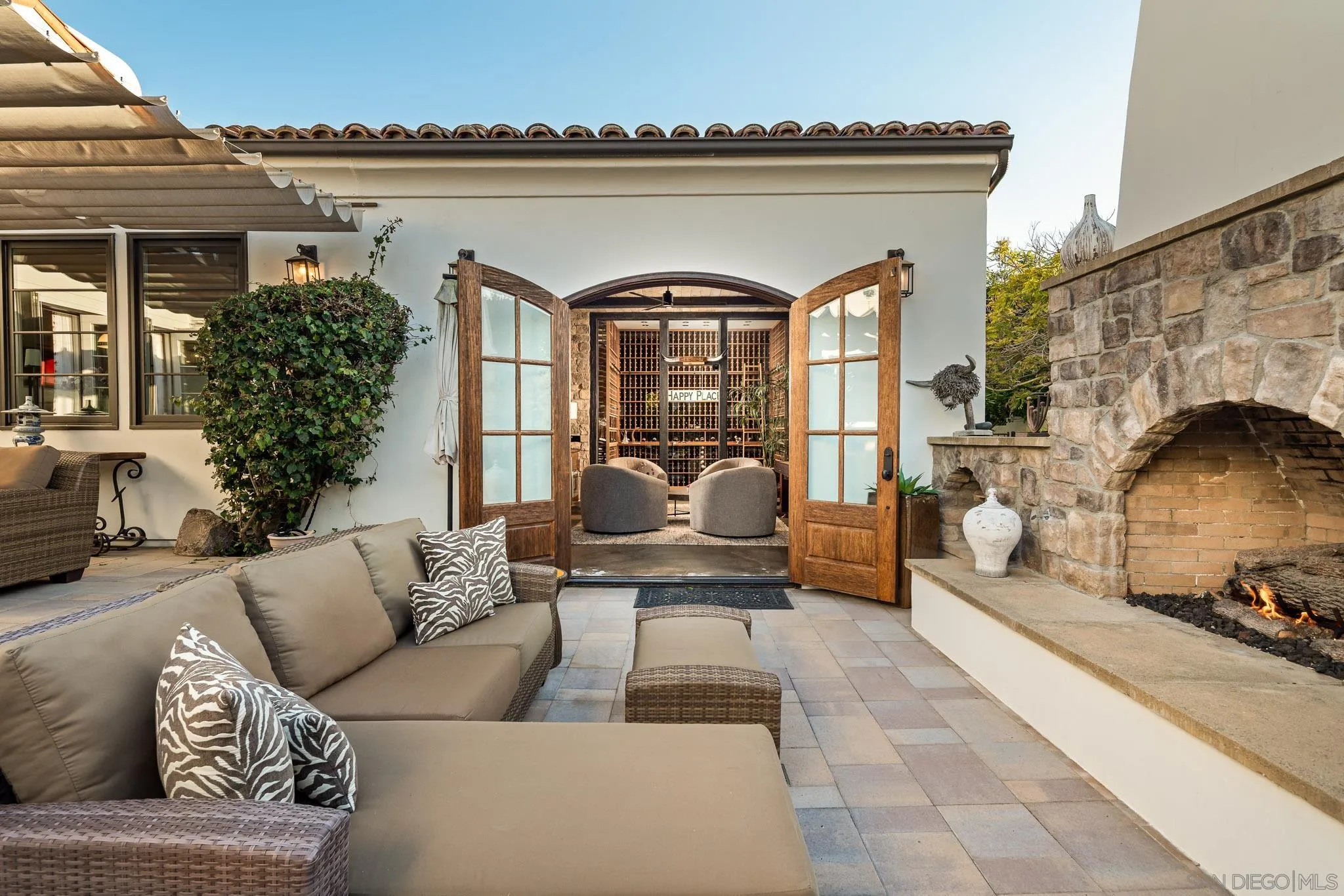 6171 Avenida Del Duque