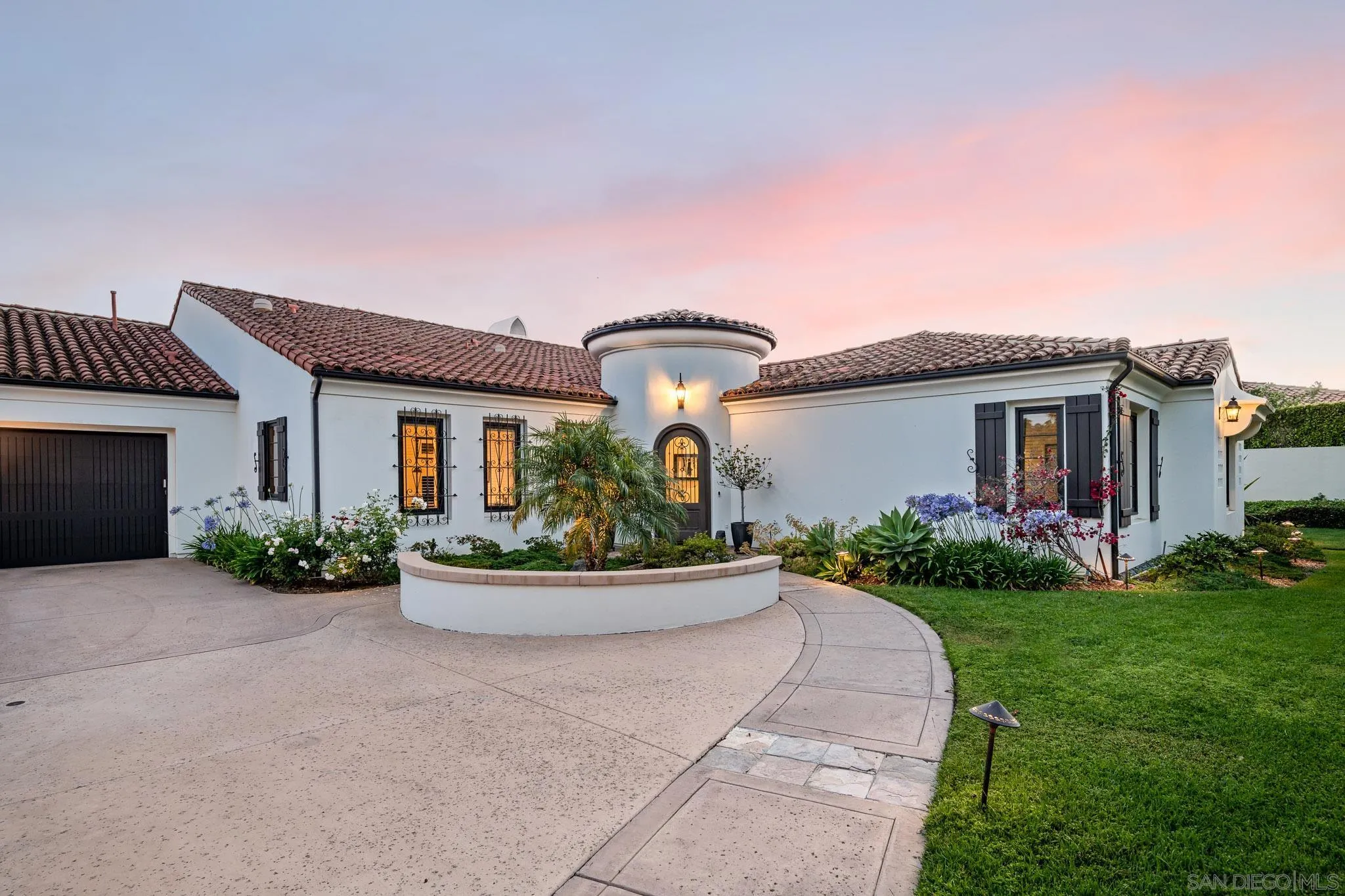6171 Avenida Del Duque