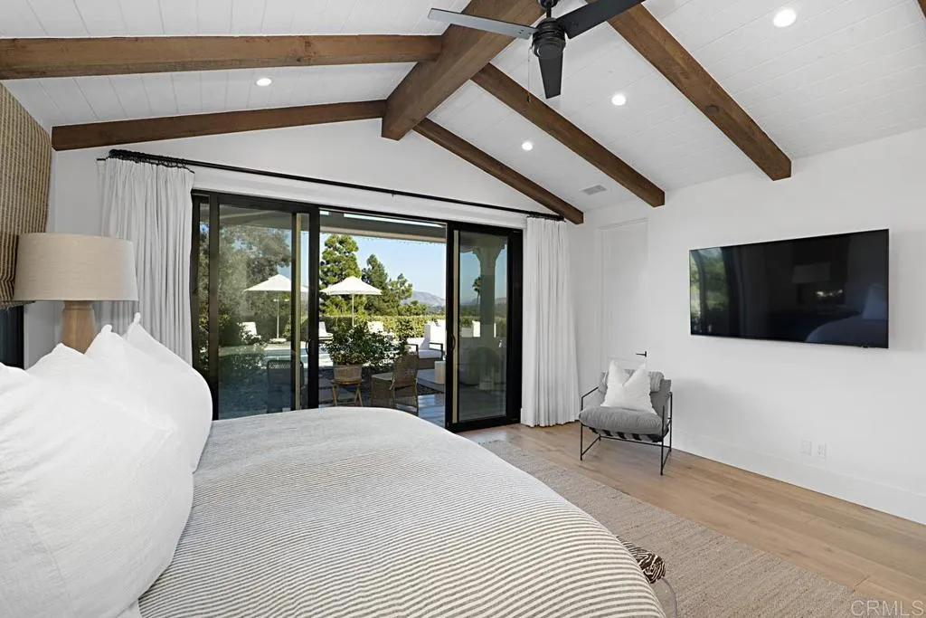 5508 Avenida Maravillas