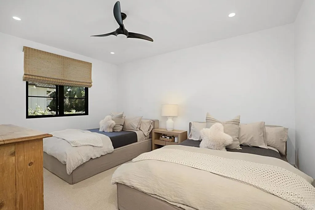 5508 Avenida Maravillas