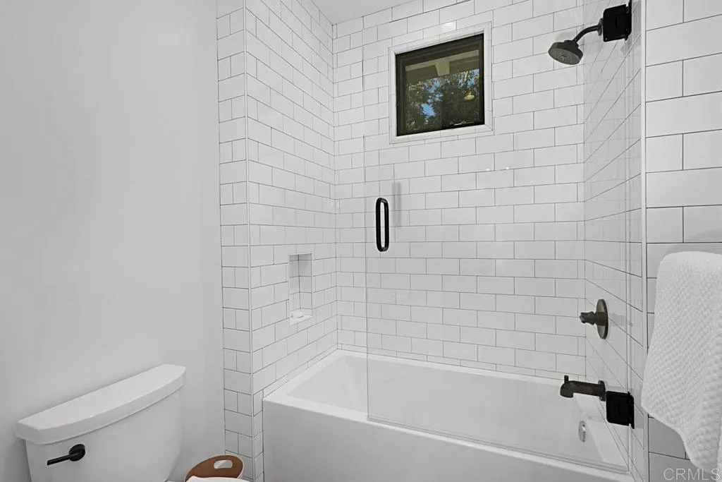 5508 Avenida Maravillas