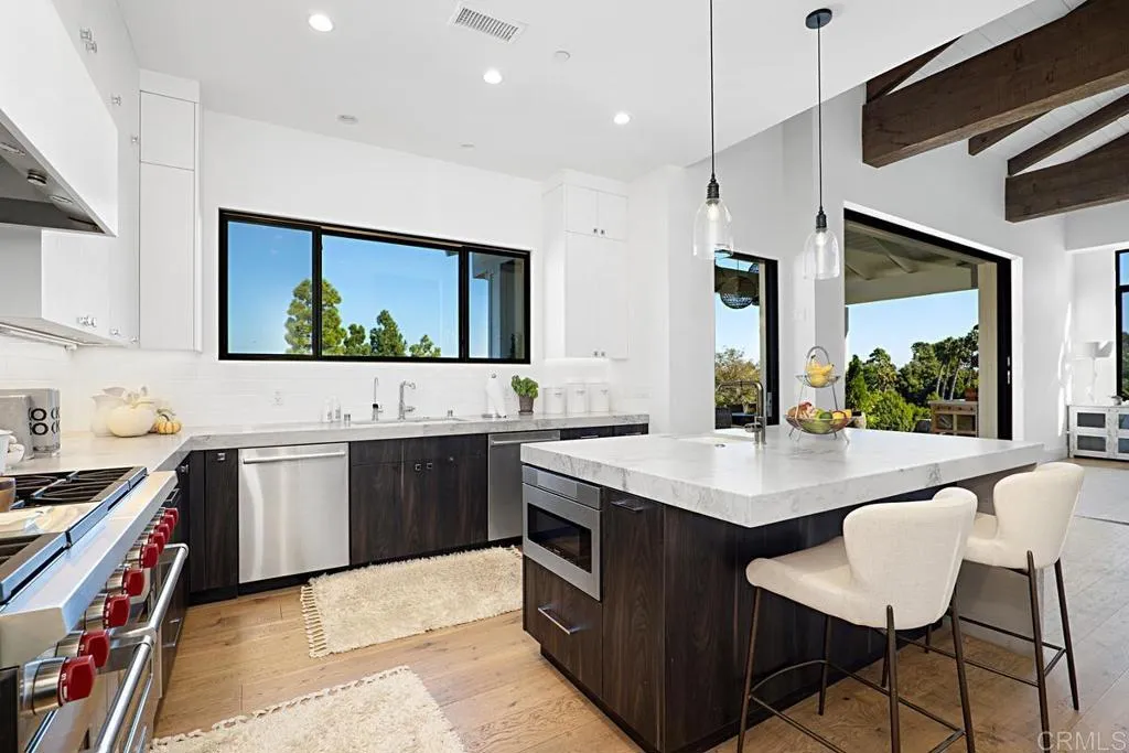 5508 Avenida Maravillas