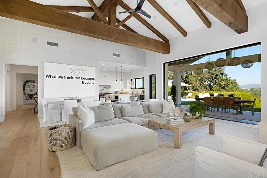 5508 Avenida Maravillas